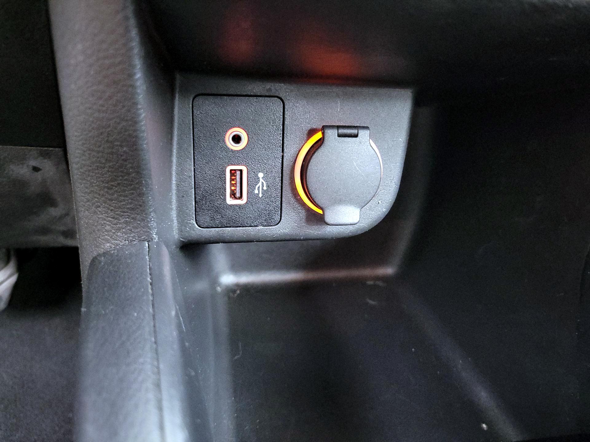 Thumbnail: 2021 Nissan Kicks - 18