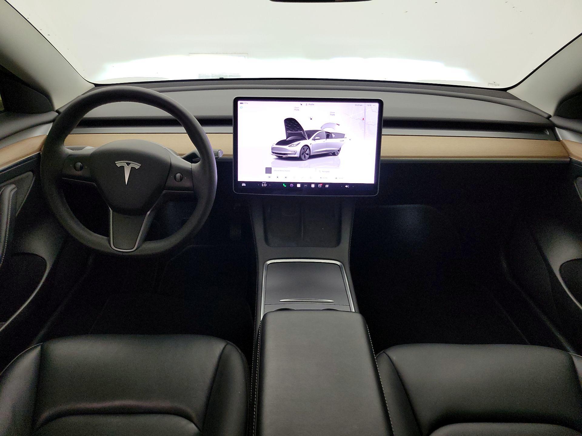 Thumbnail: 2022 Tesla Model 3 - 9