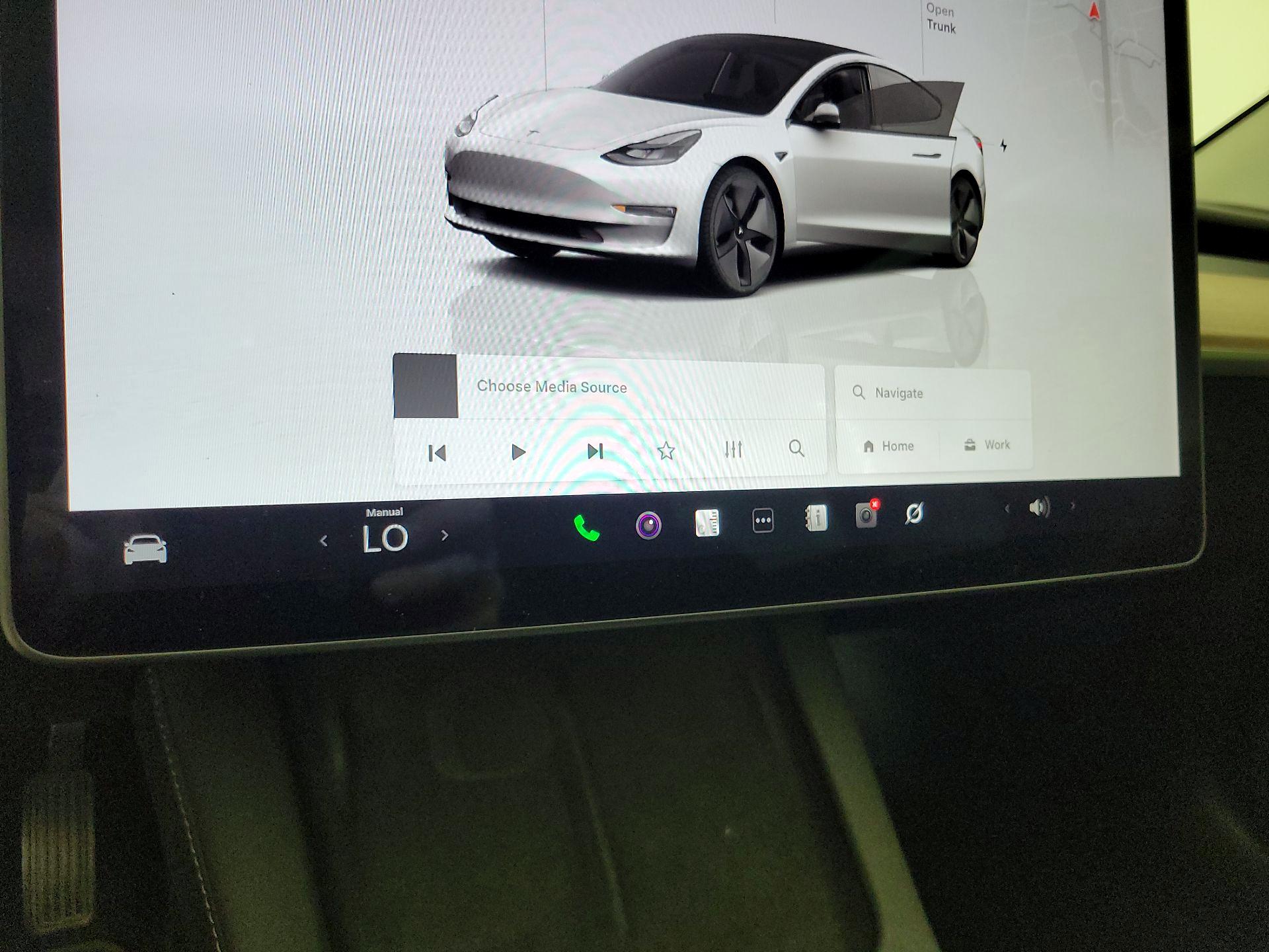 Thumbnail: 2022 Tesla Model 3 - 16