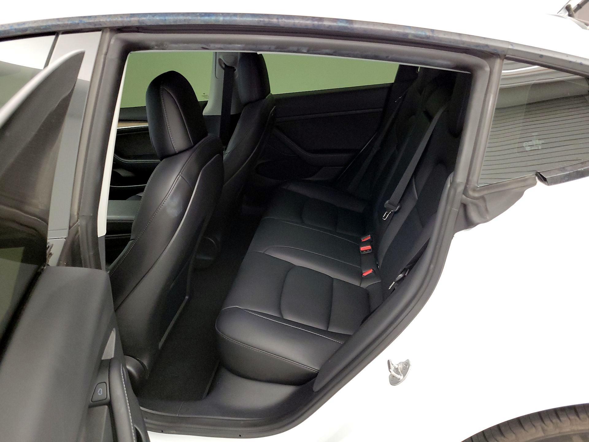 Thumbnail: 2022 Tesla Model 3 - 19