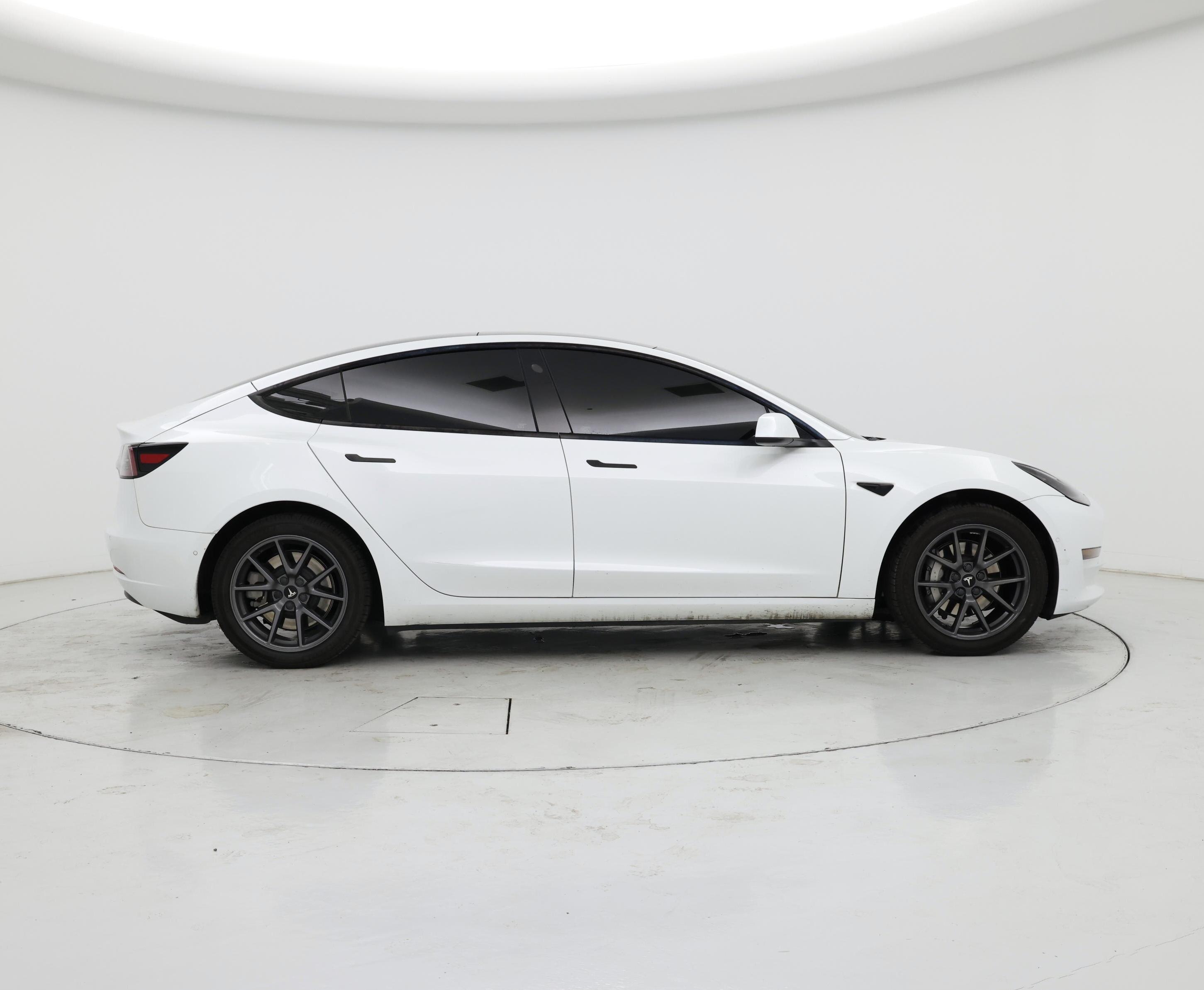 Thumbnail: 2022 Tesla Model 3 - 7