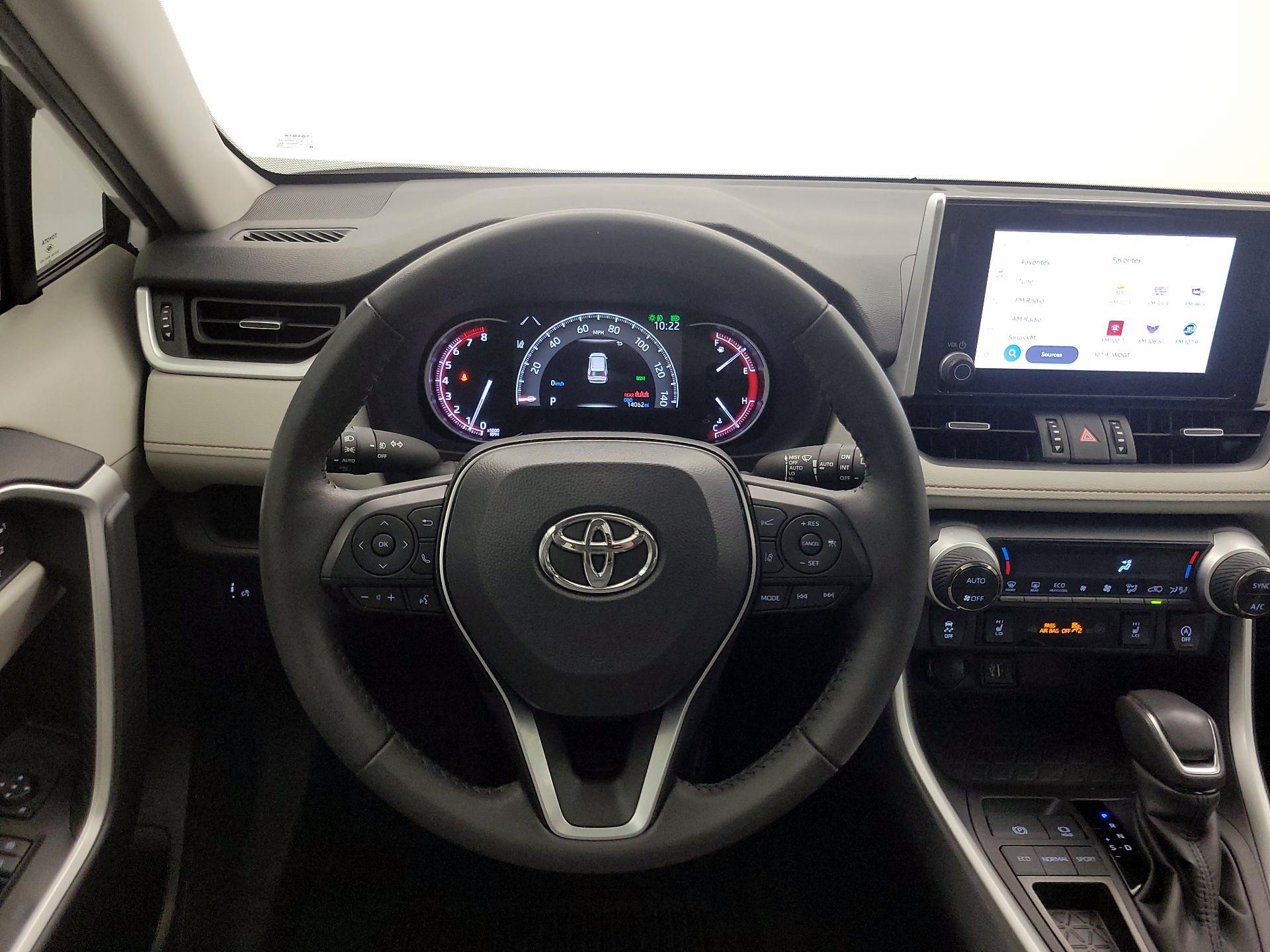 Thumbnail: 2024 Toyota RAV4 - 10