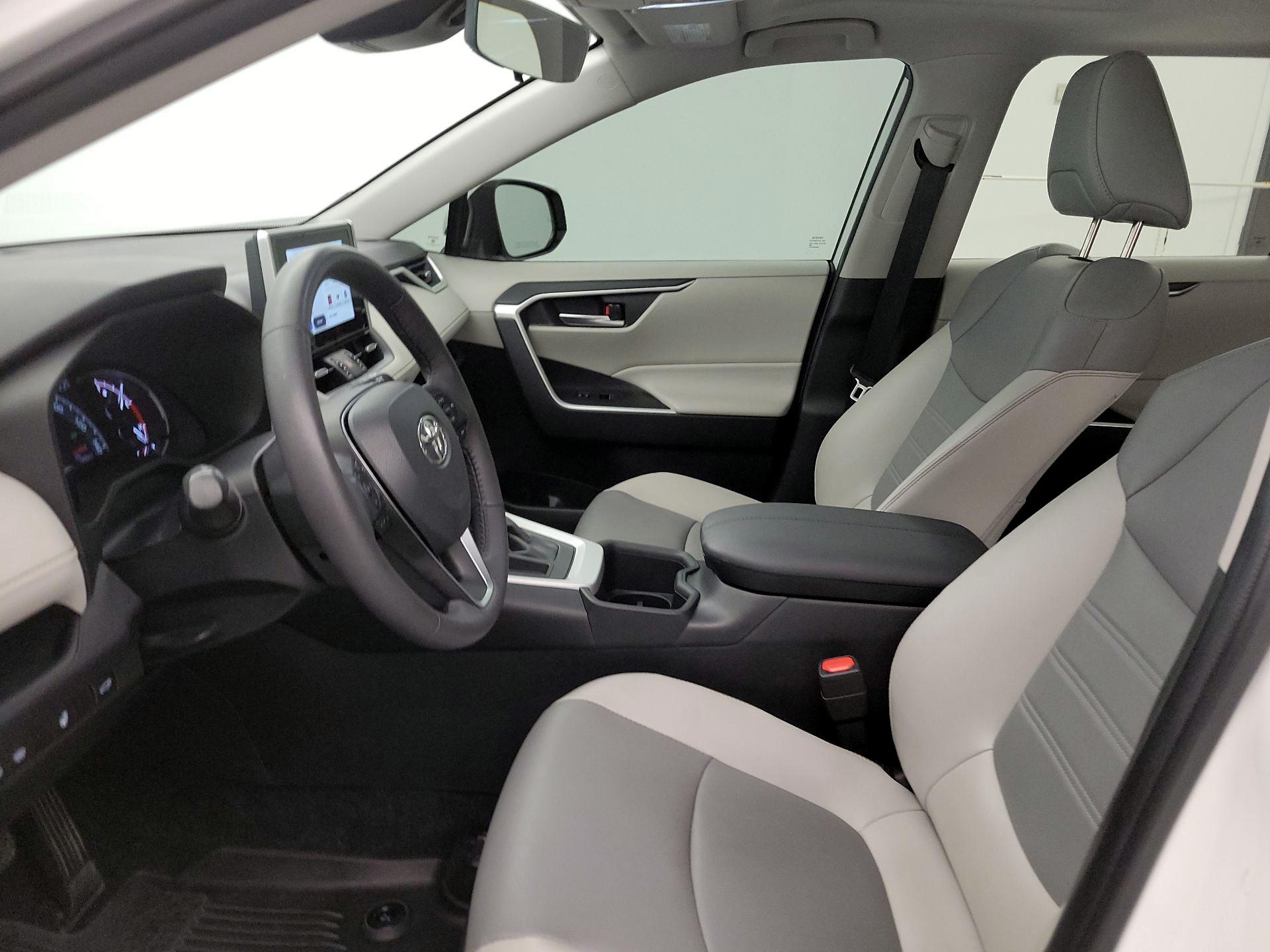 Thumbnail: 2024 Toyota RAV4 - 11