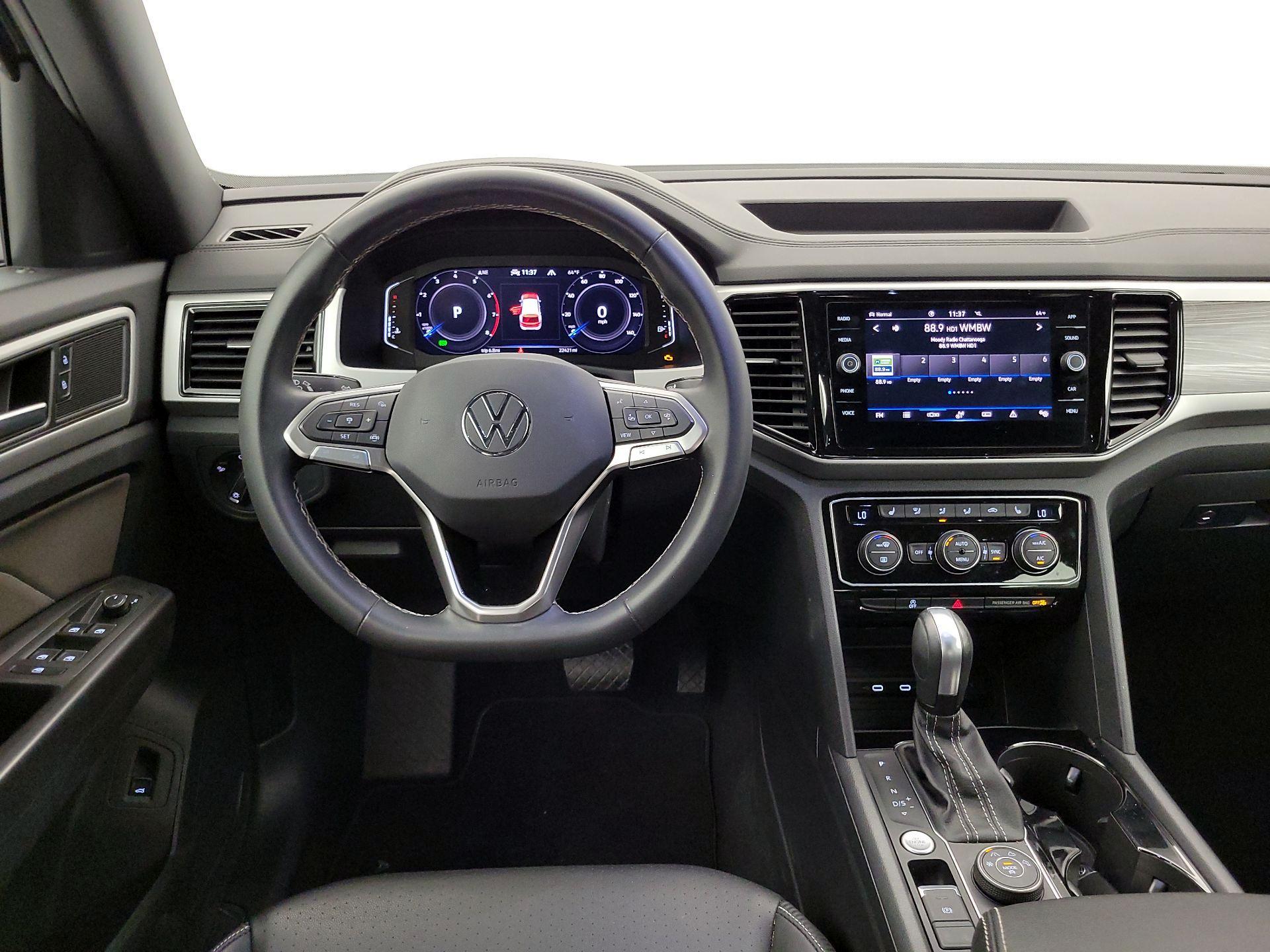 Thumbnail: 2023 Volkswagen Atlas - 10