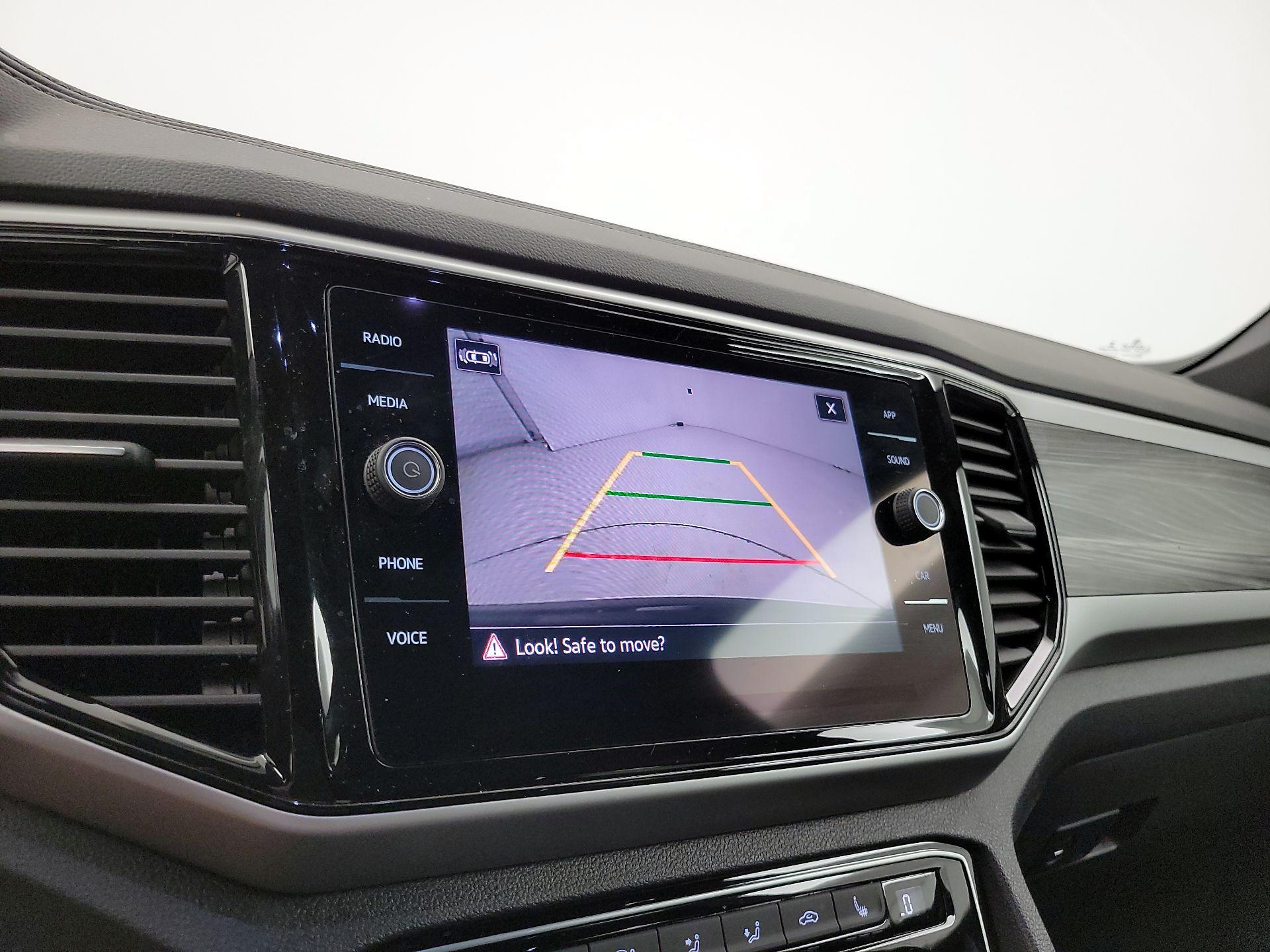 Thumbnail: 2023 Volkswagen Atlas - 14