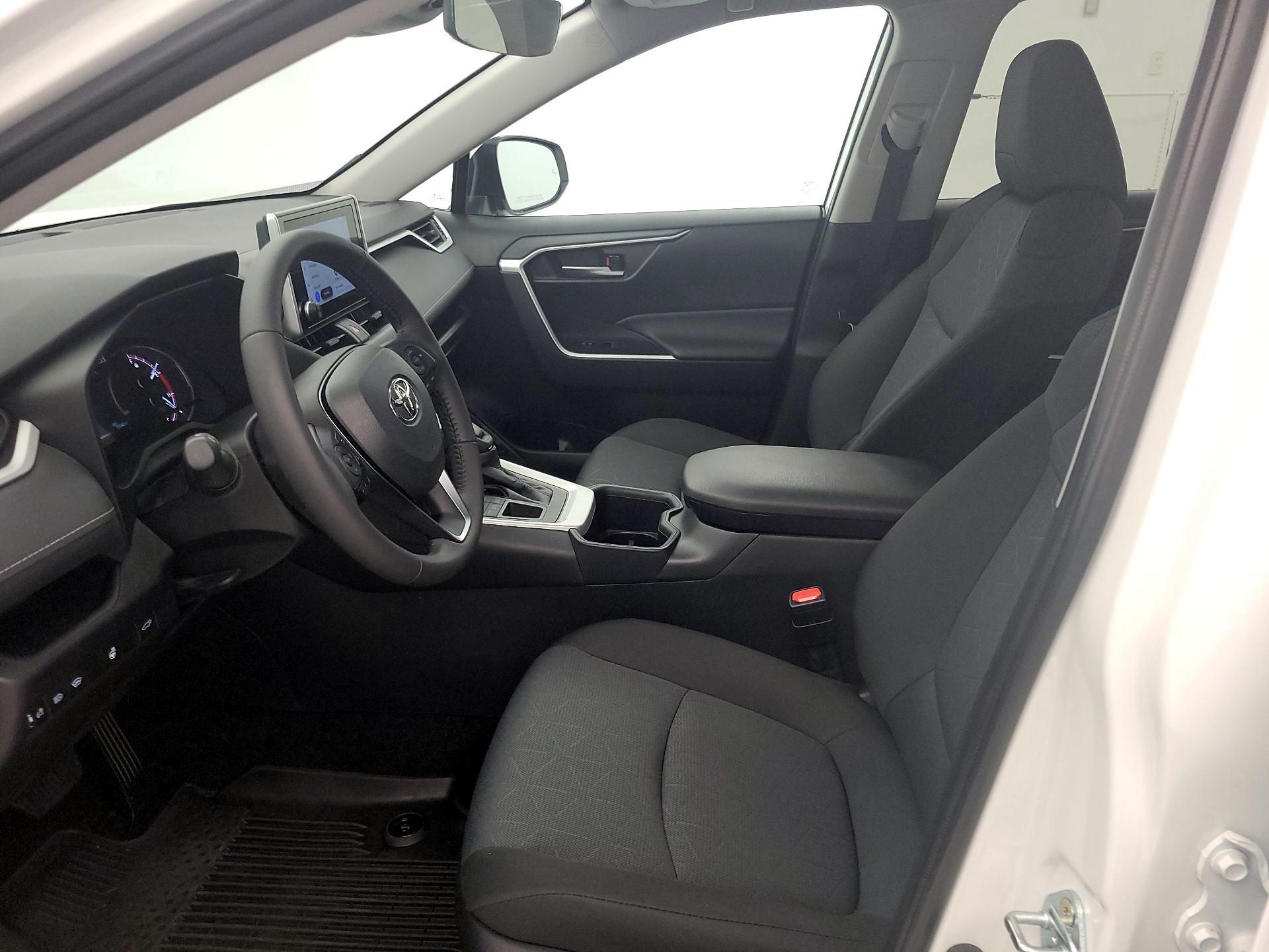 Thumbnail: 2025 Toyota RAV4 - 11