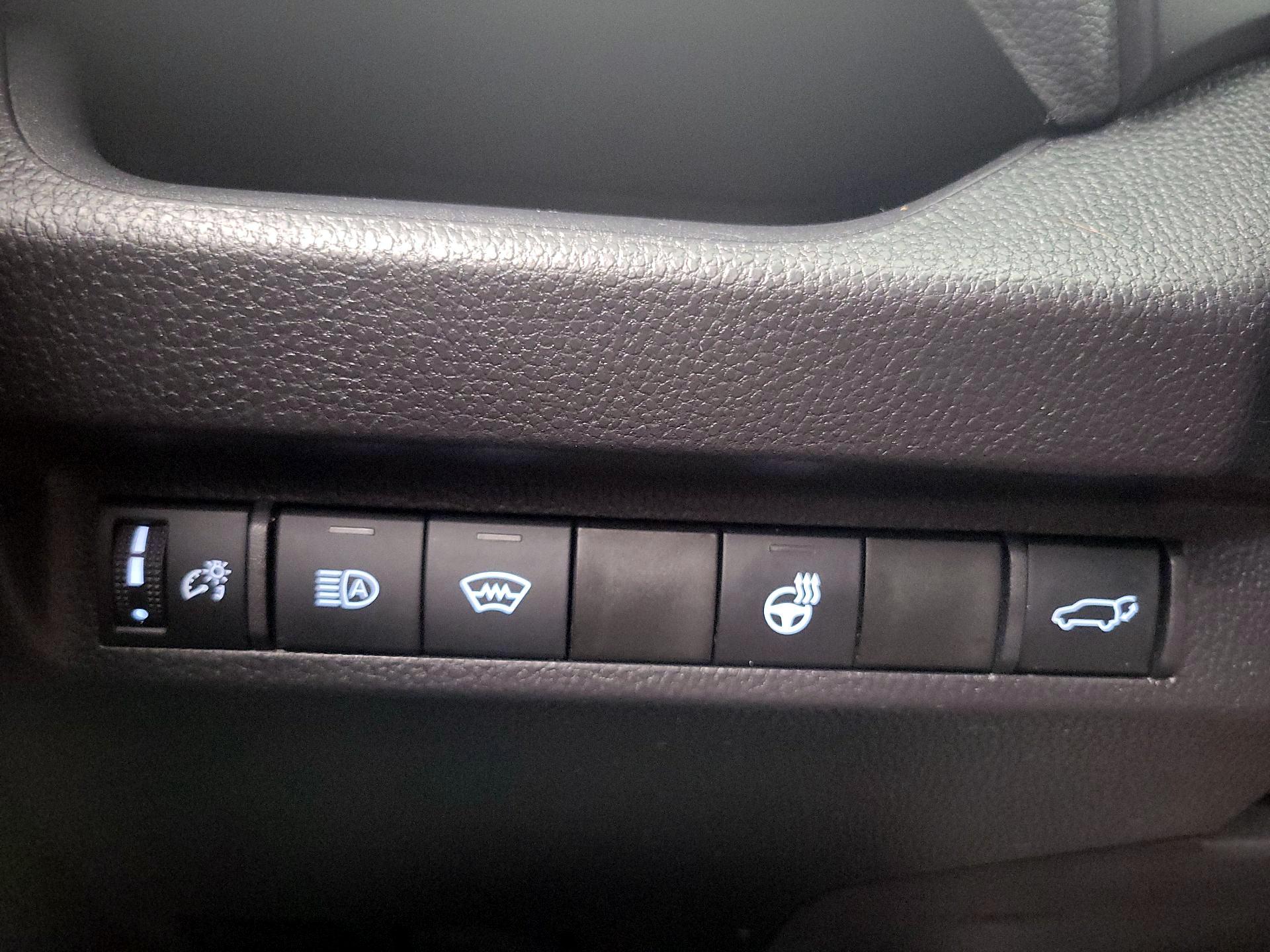 Thumbnail: 2025 Toyota RAV4 - 13