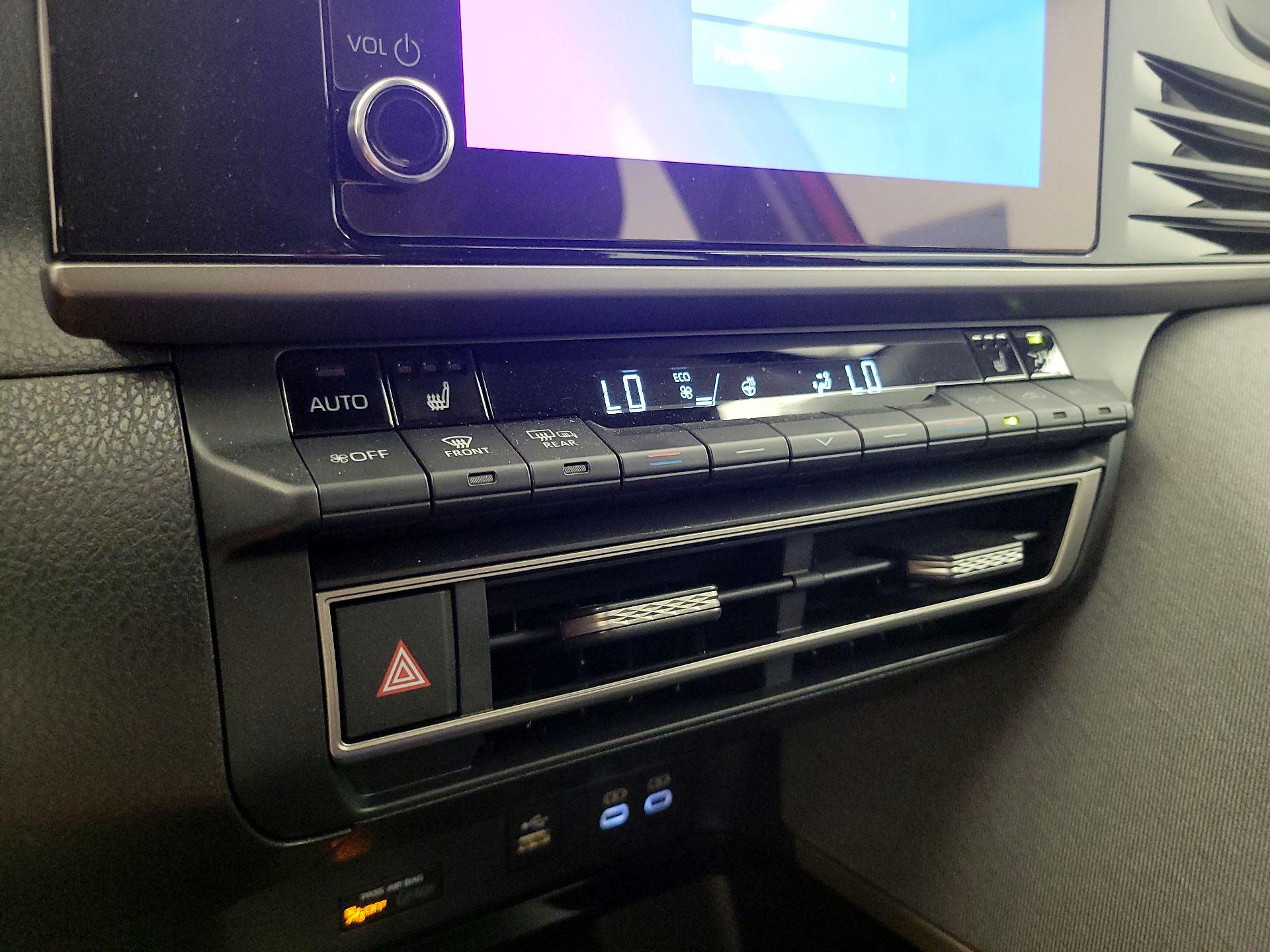 Thumbnail: 2025 Toyota Camry - 16