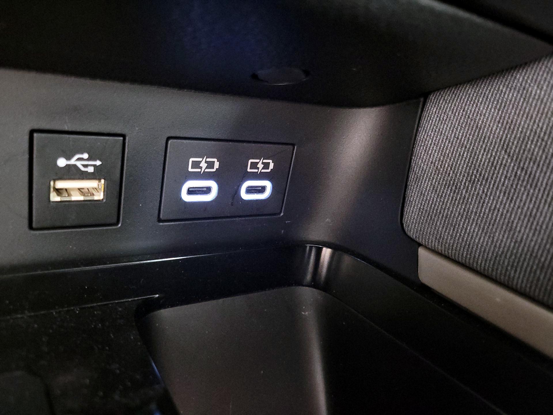 Thumbnail: 2025 Toyota Camry - 18