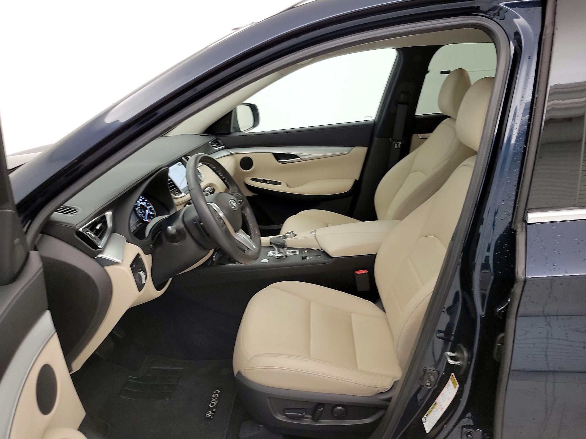 Thumbnail: 2020 INFINITI QX50 - 11