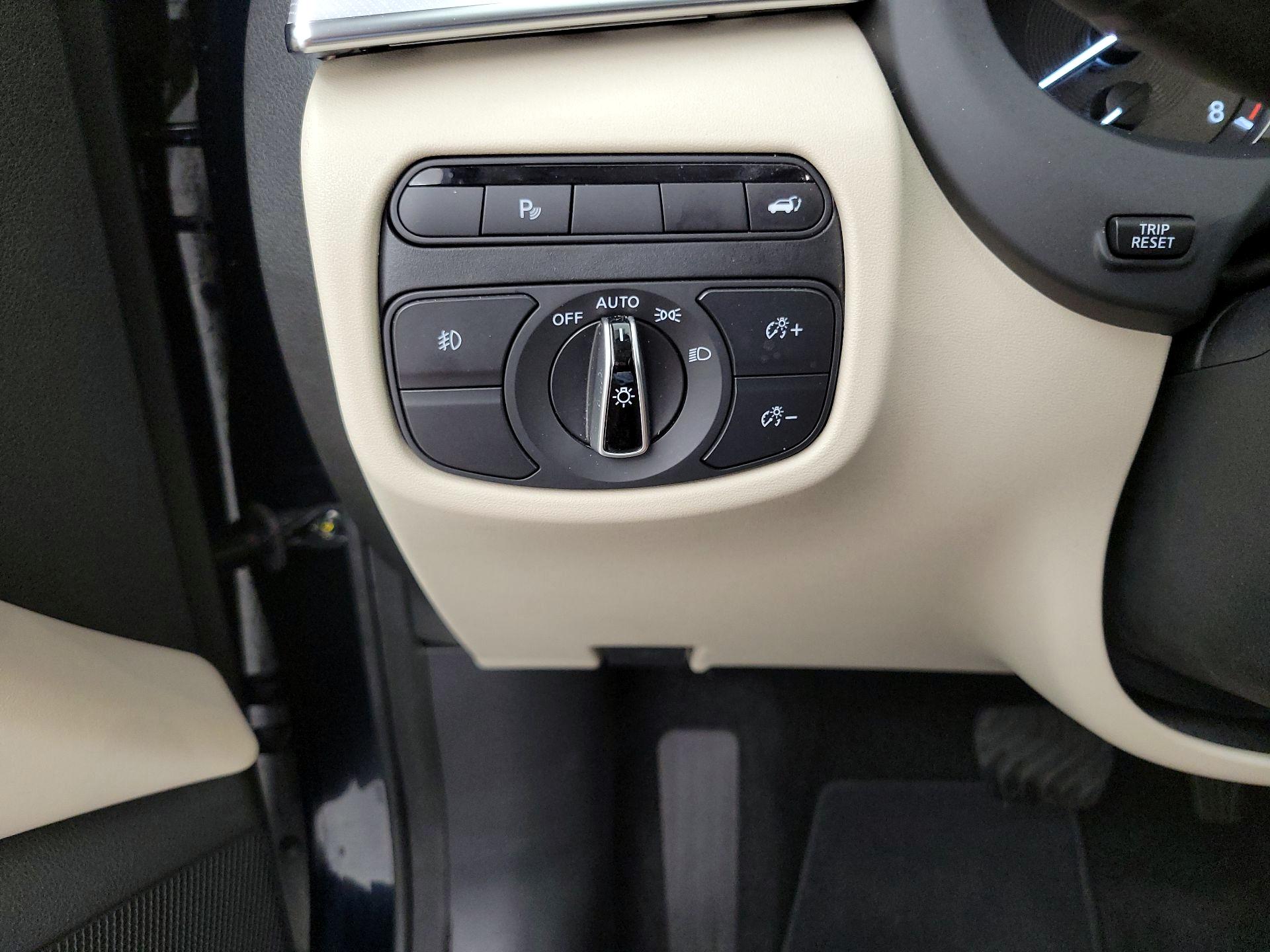 Thumbnail: 2020 INFINITI QX50 - 13