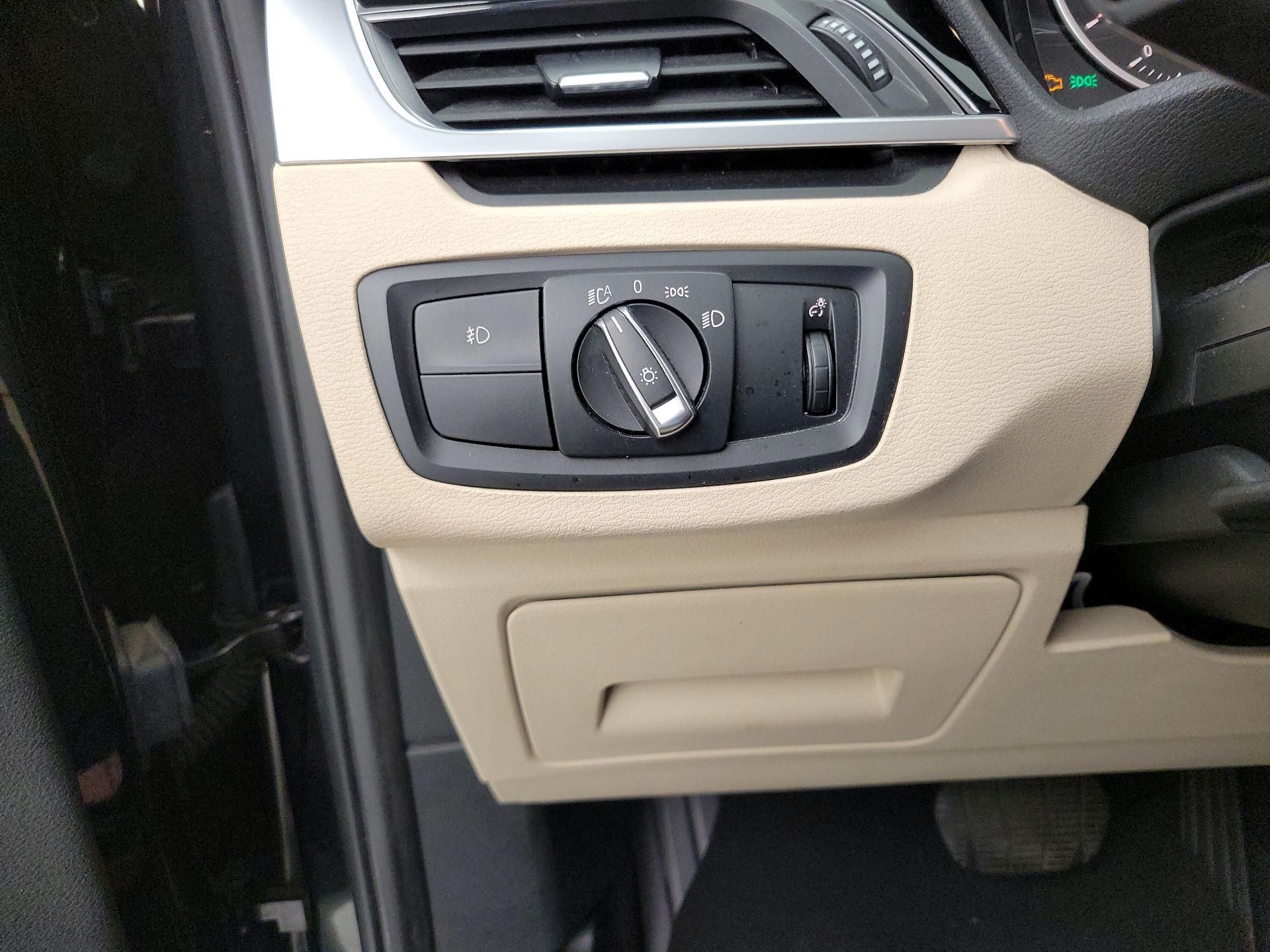 Thumbnail: 2018 BMW X1 - 13