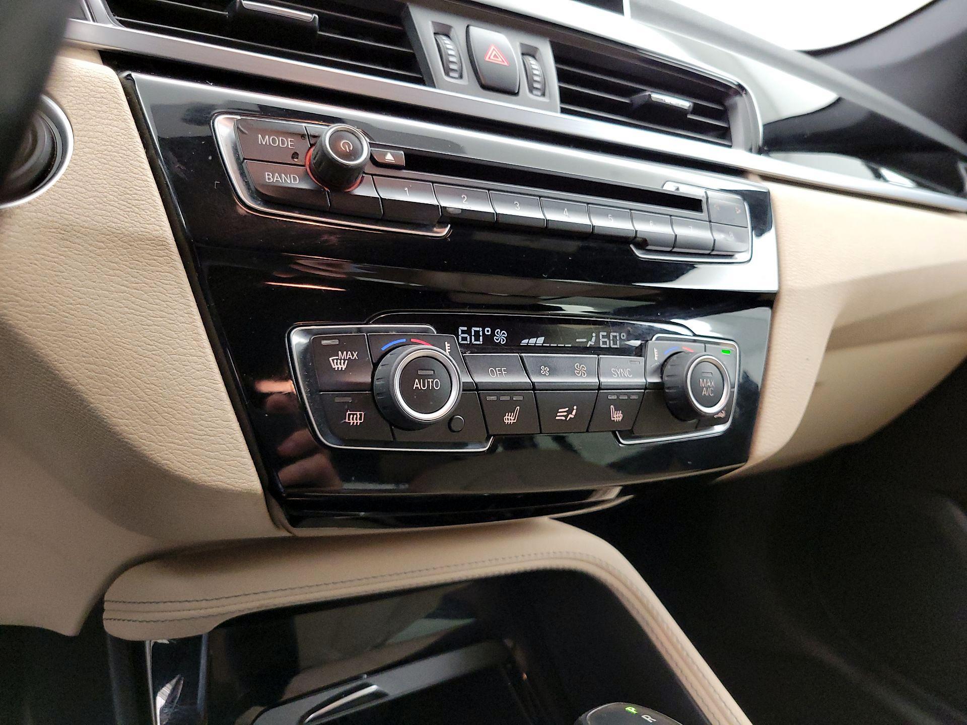 Thumbnail: 2018 BMW X1 - 16