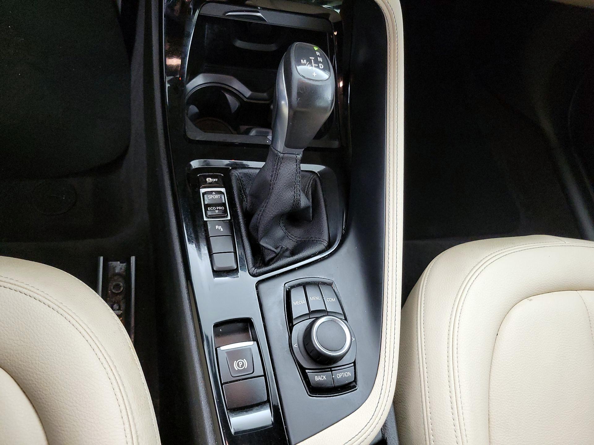 Thumbnail: 2018 BMW X1 - 17