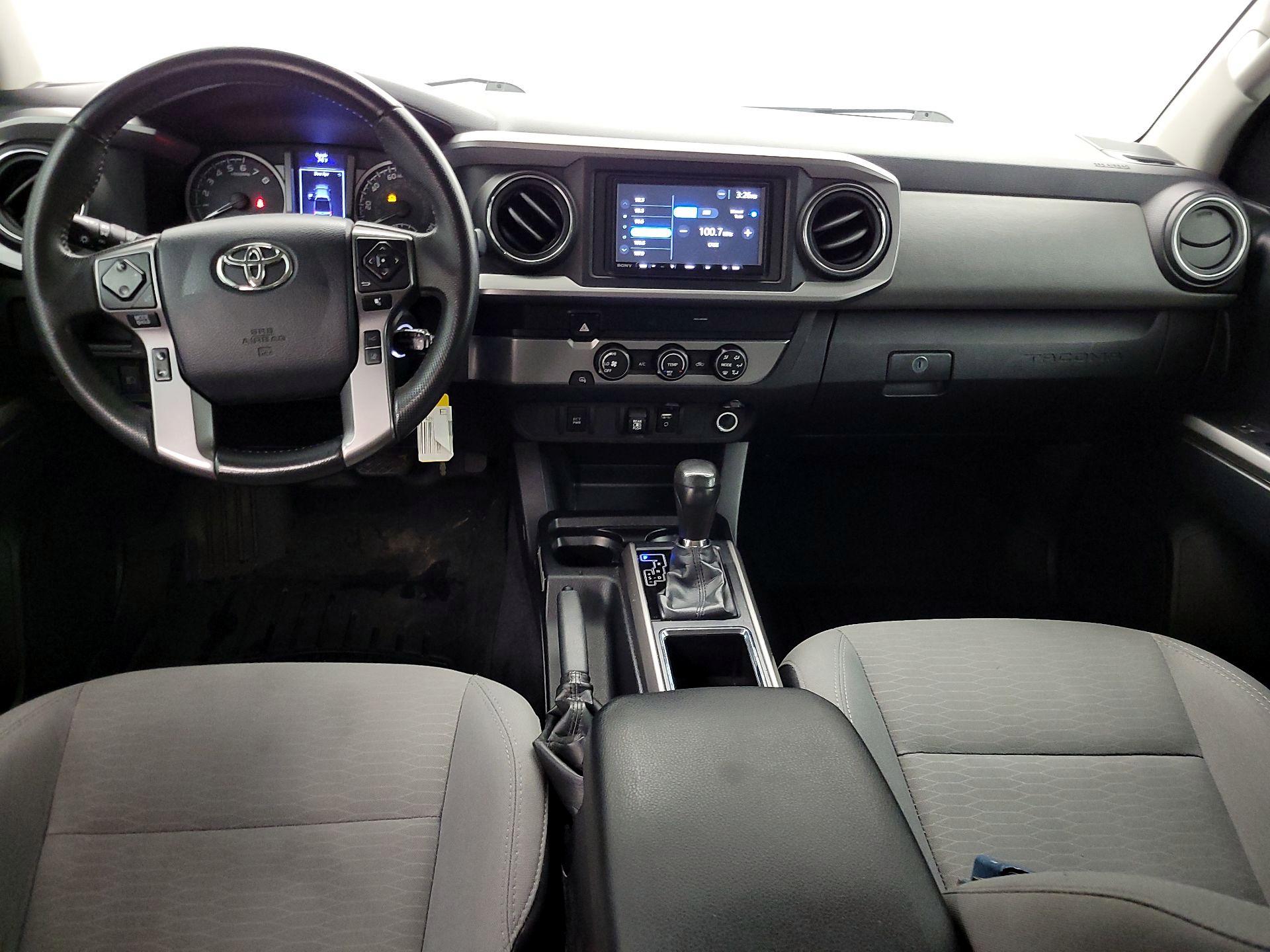Thumbnail: 2019 Toyota Tacoma - 9