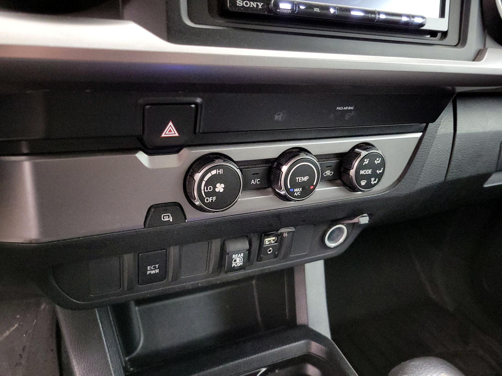 Thumbnail: 2019 Toyota Tacoma - 16