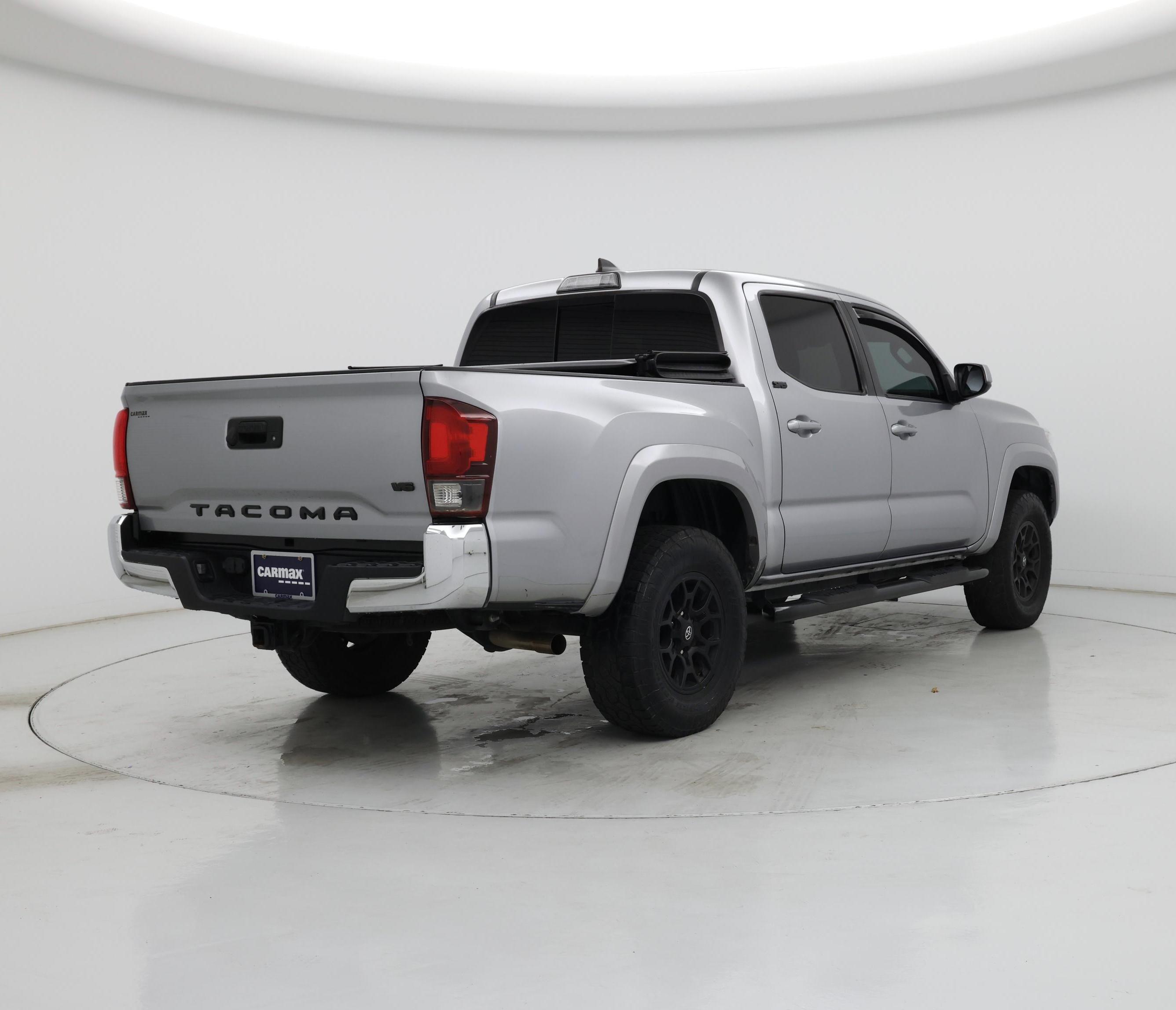 Thumbnail: 2019 Toyota Tacoma - 8