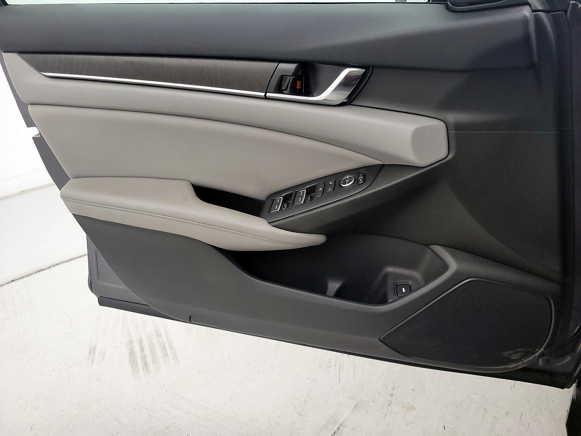 Thumbnail: 2019 Honda Accord - 12