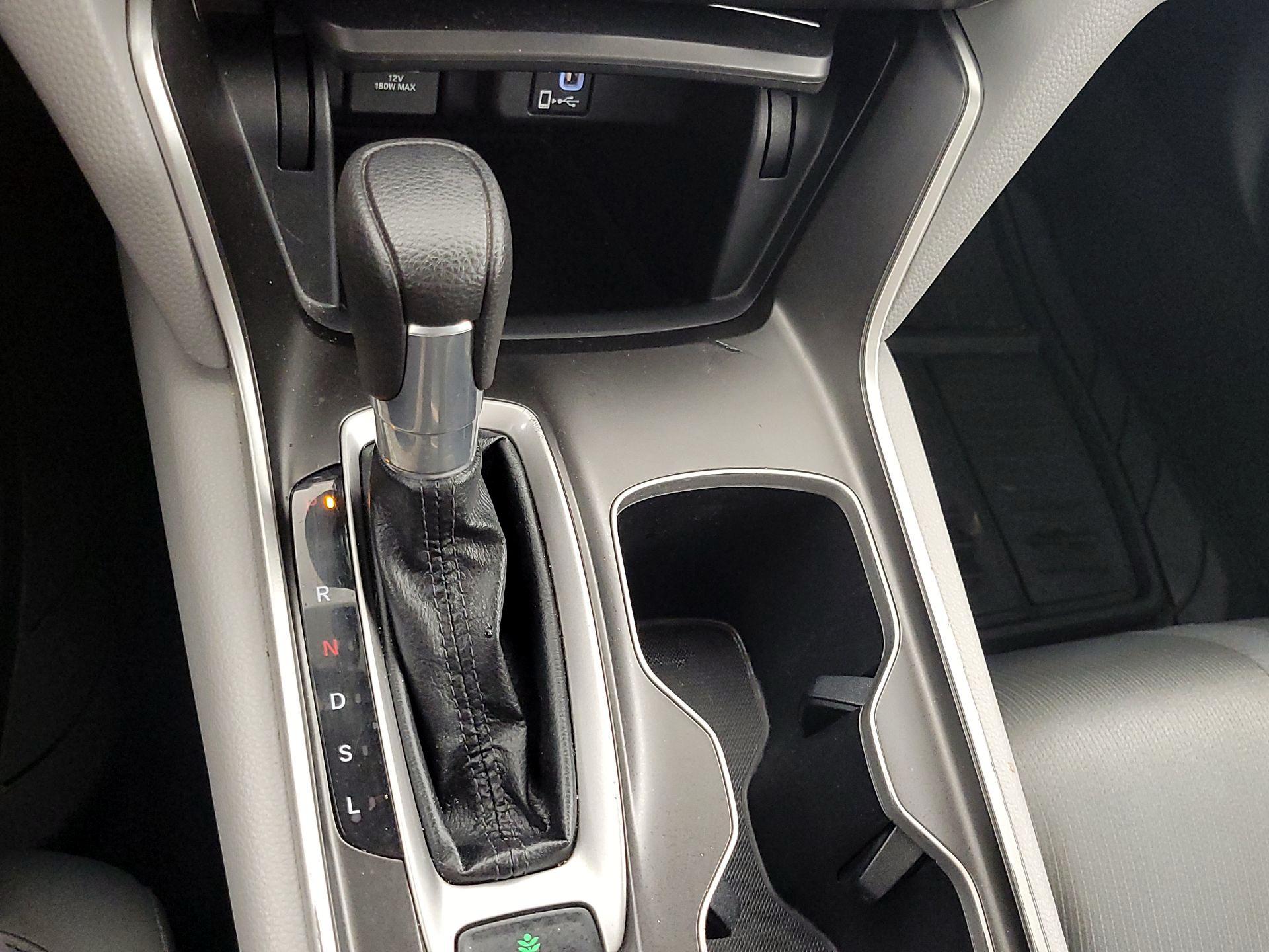 Thumbnail: 2019 Honda Accord - 17