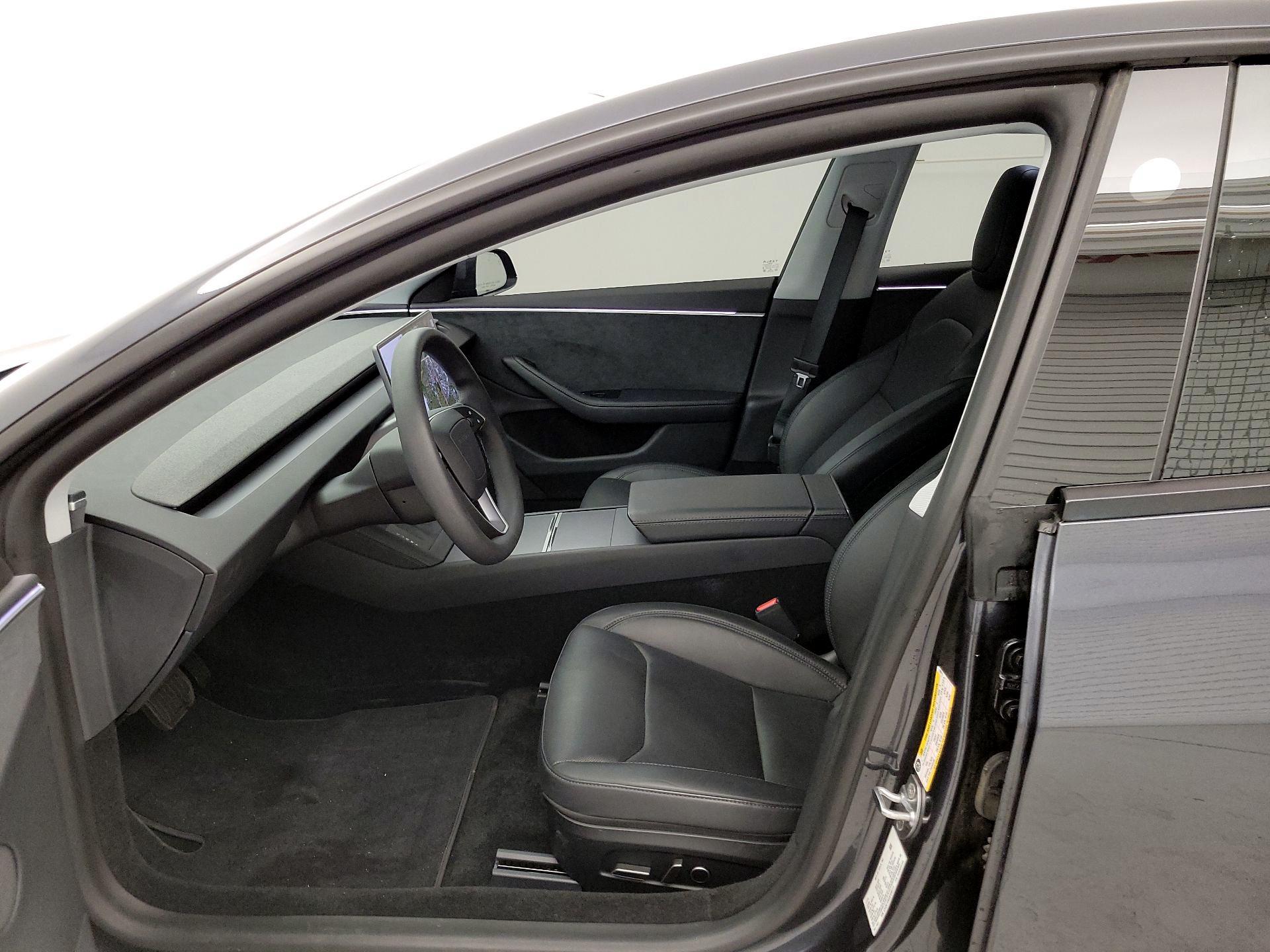 Thumbnail: 2025 Tesla Model 3 - 11