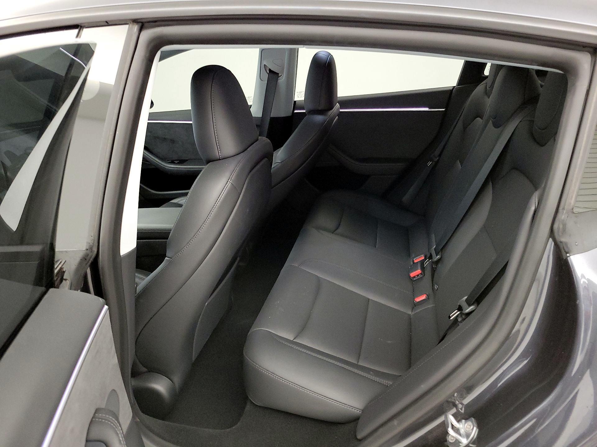 Thumbnail: 2025 Tesla Model 3 - 19