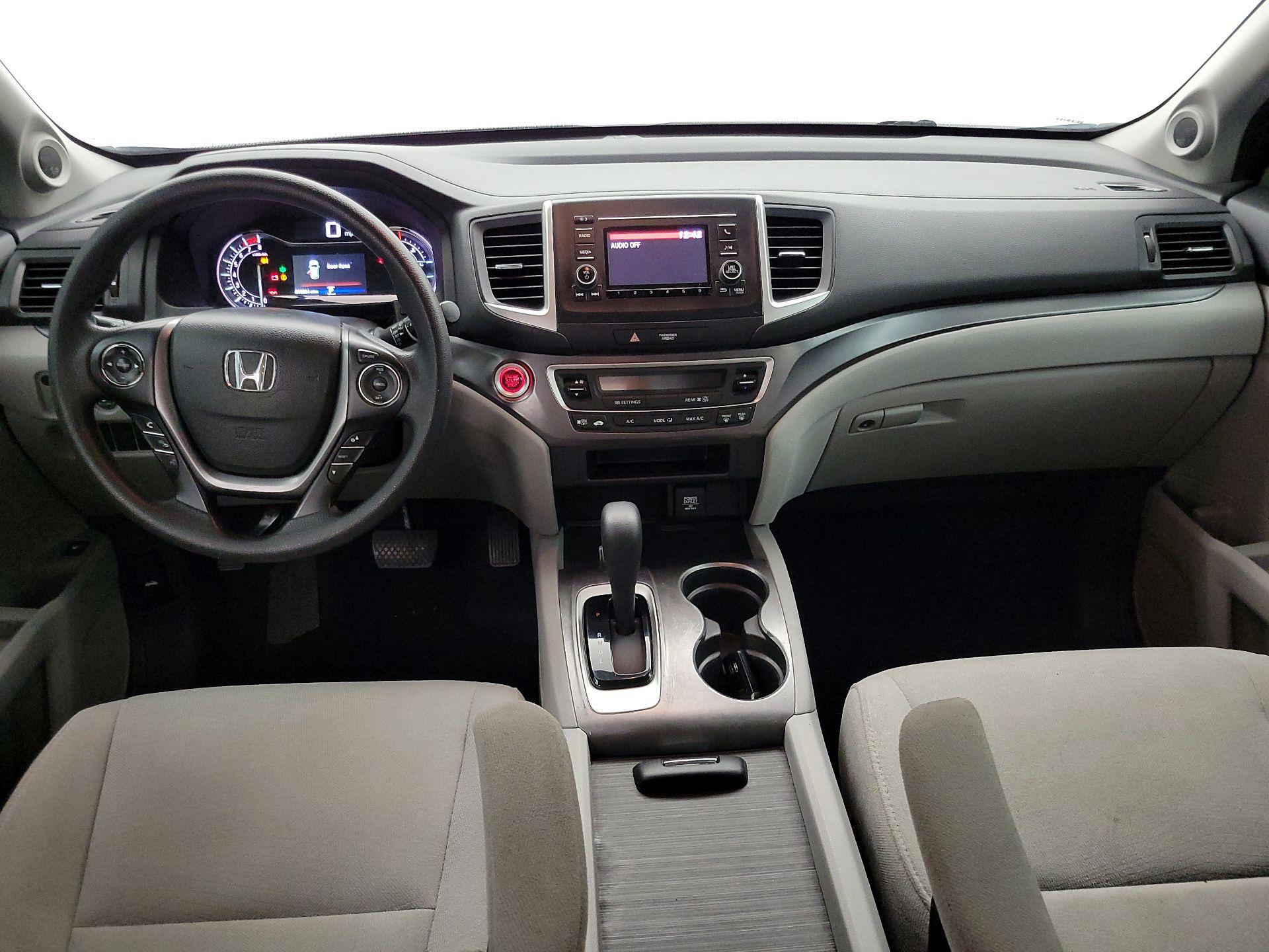 Thumbnail: 2018 Honda Pilot - 9