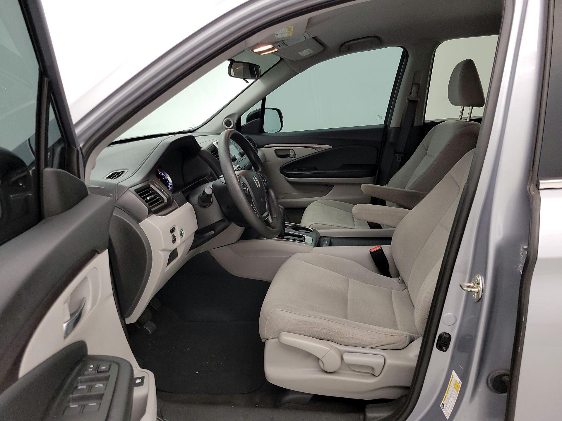 Thumbnail: 2018 Honda Pilot - 11
