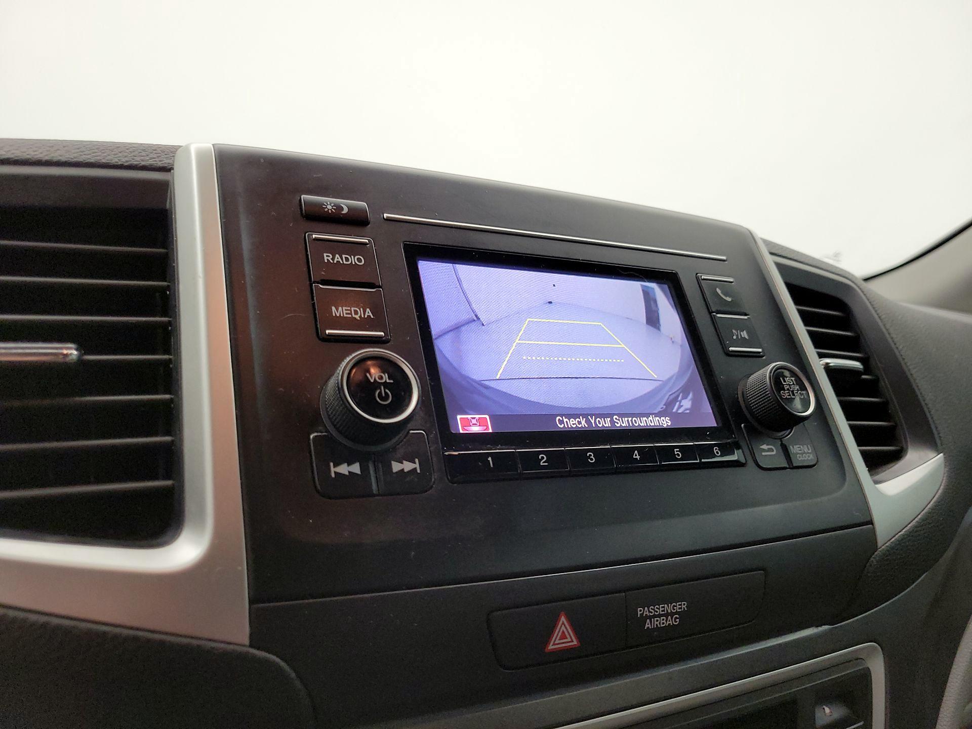 Thumbnail: 2018 Honda Pilot - 14
