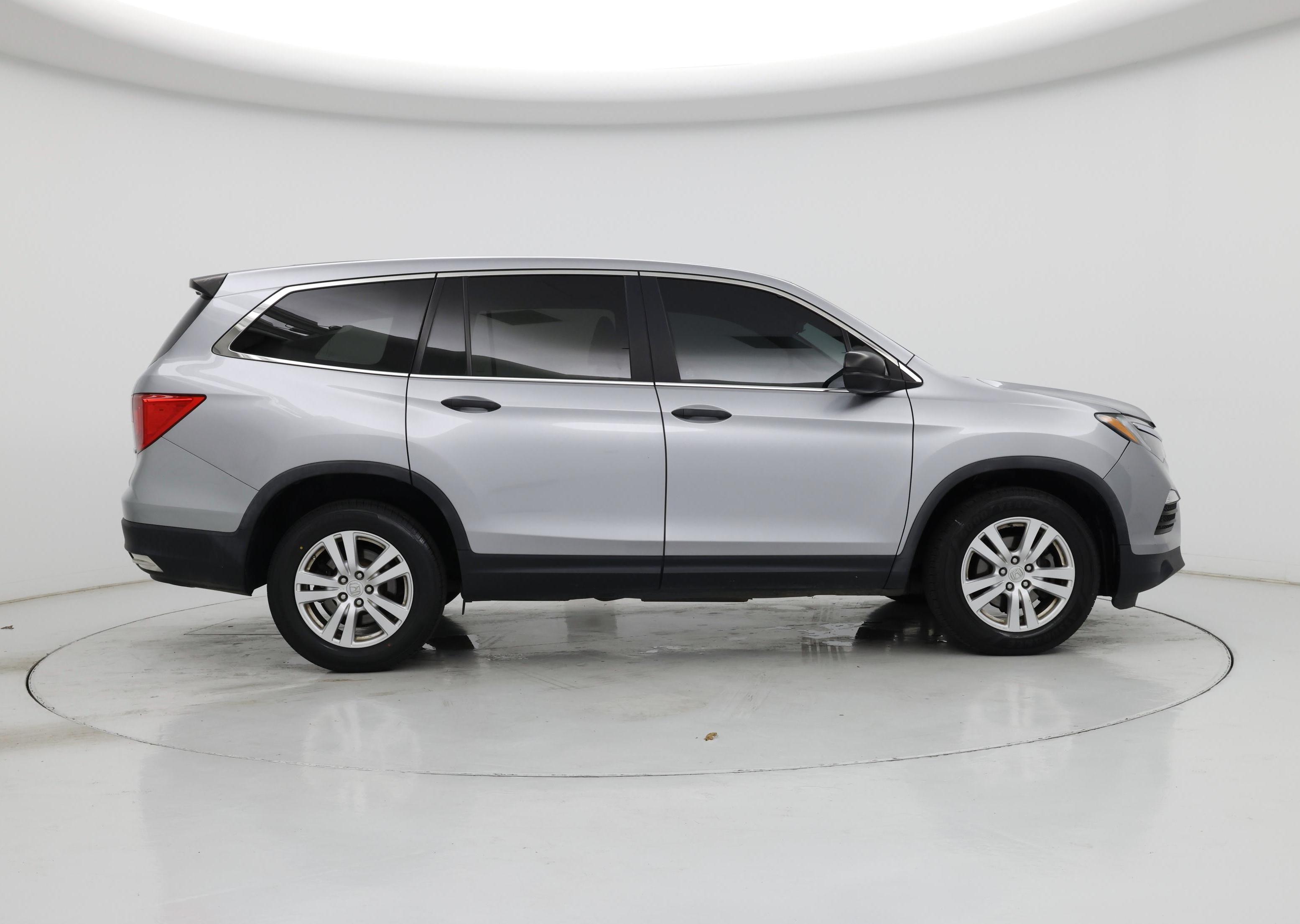 Thumbnail: 2018 Honda Pilot - 7