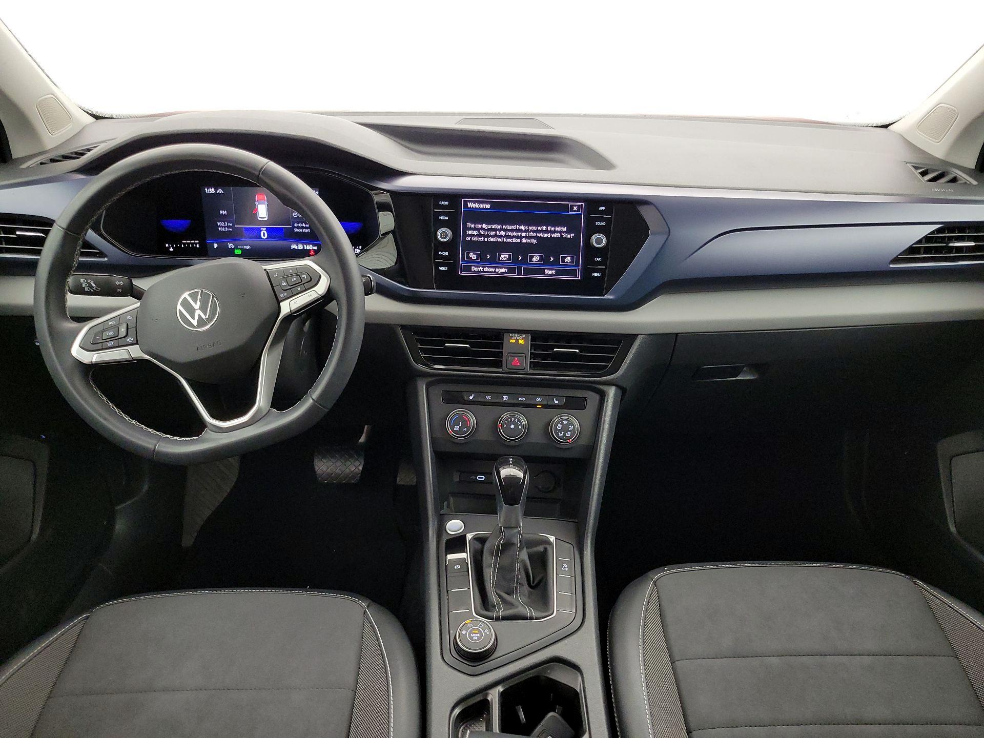 Thumbnail: 2022 Volkswagen Taos - 9