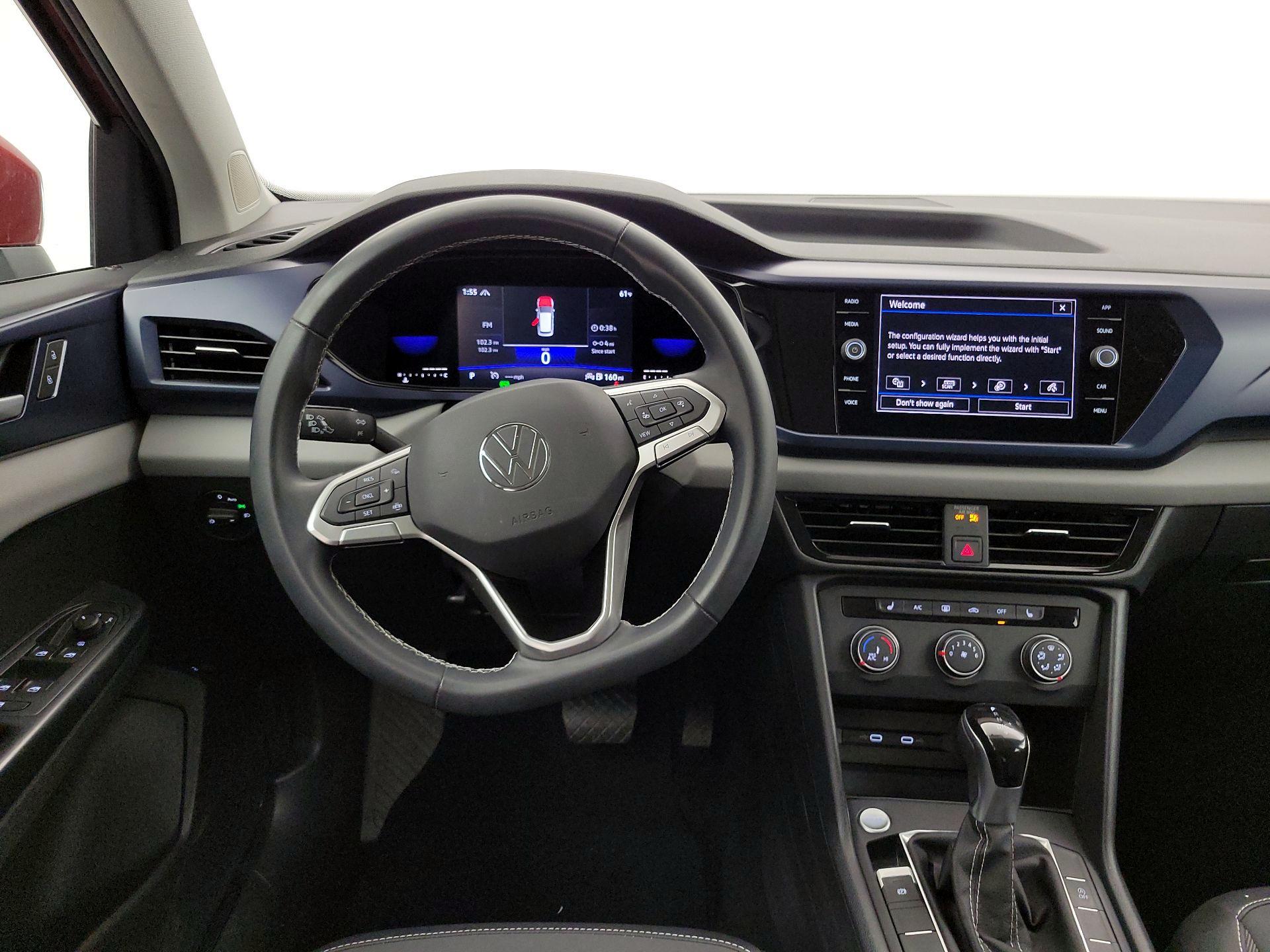 Thumbnail: 2022 Volkswagen Taos - 10