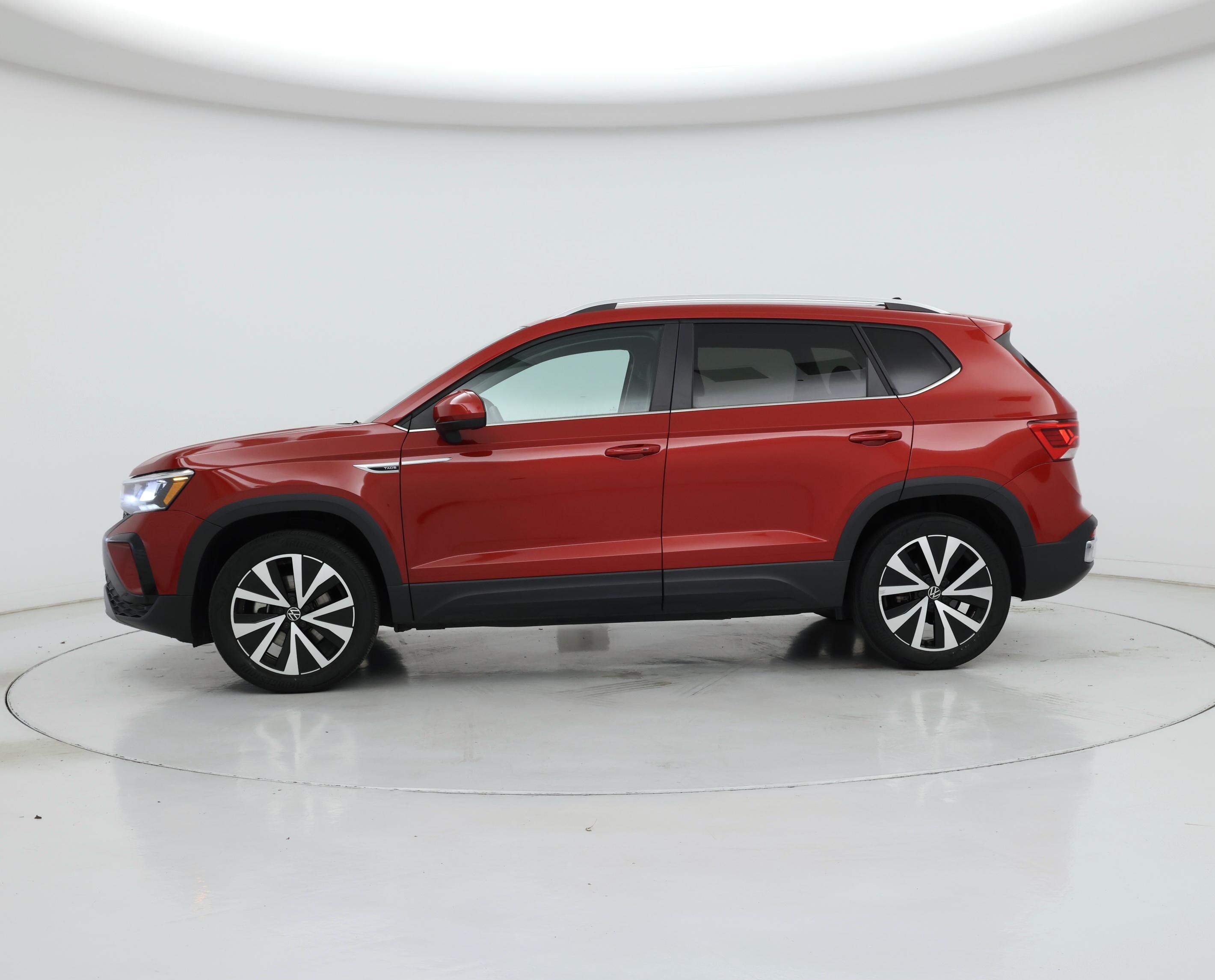 Thumbnail: 2022 Volkswagen Taos - 3