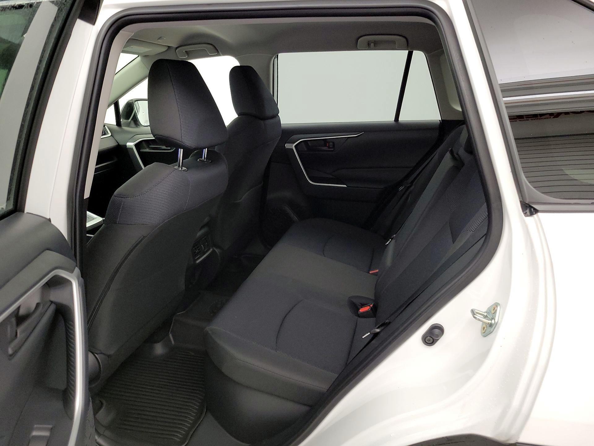 Thumbnail: 2025 Toyota RAV4 - 19