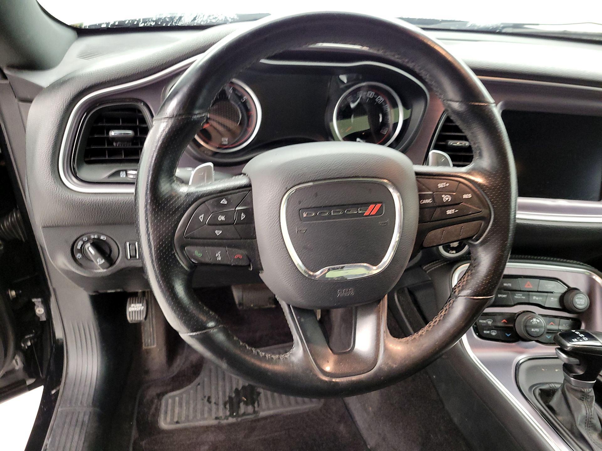 Thumbnail: 2017 Dodge Challenger - 10