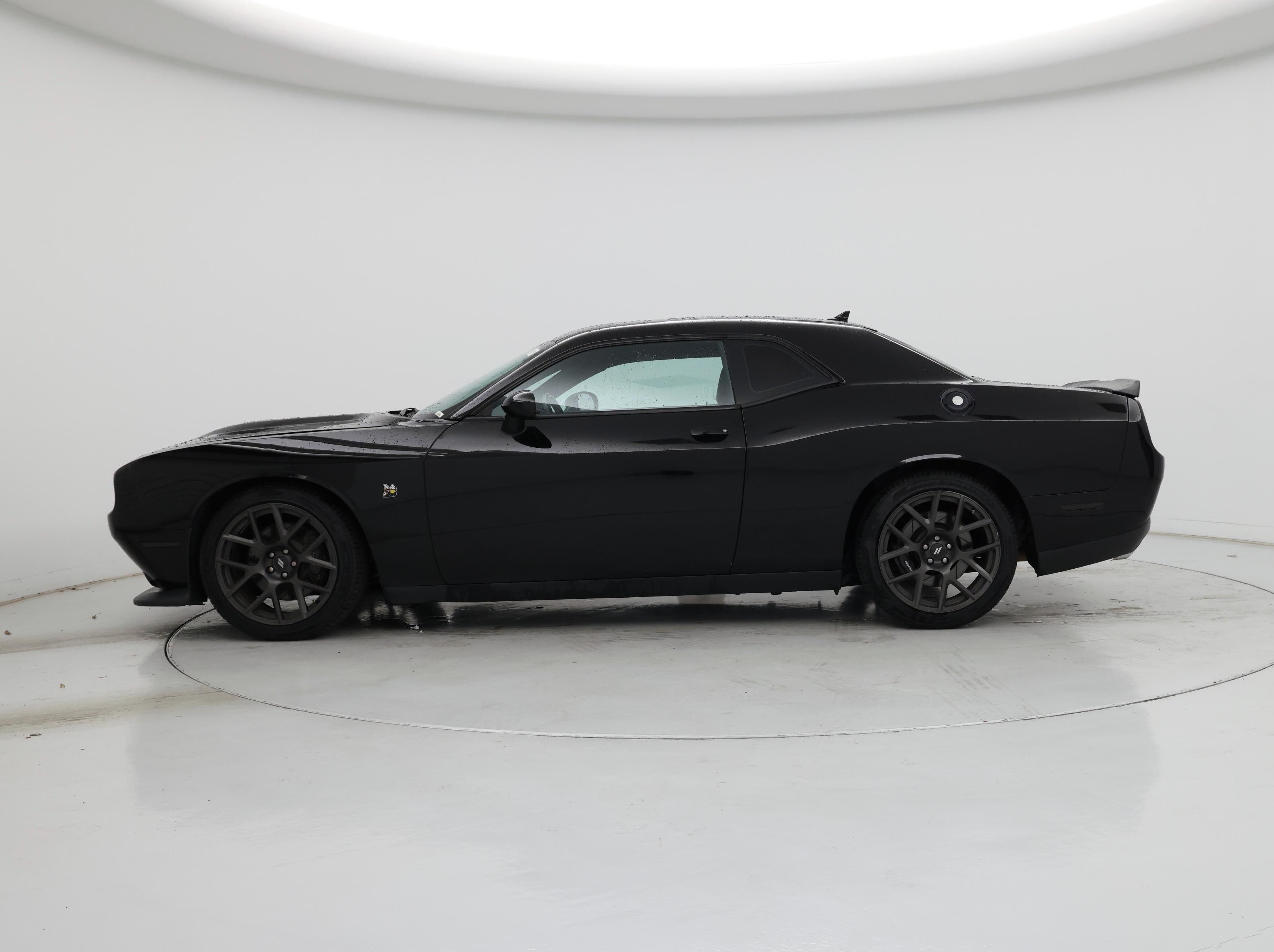 Thumbnail: 2017 Dodge Challenger - 3