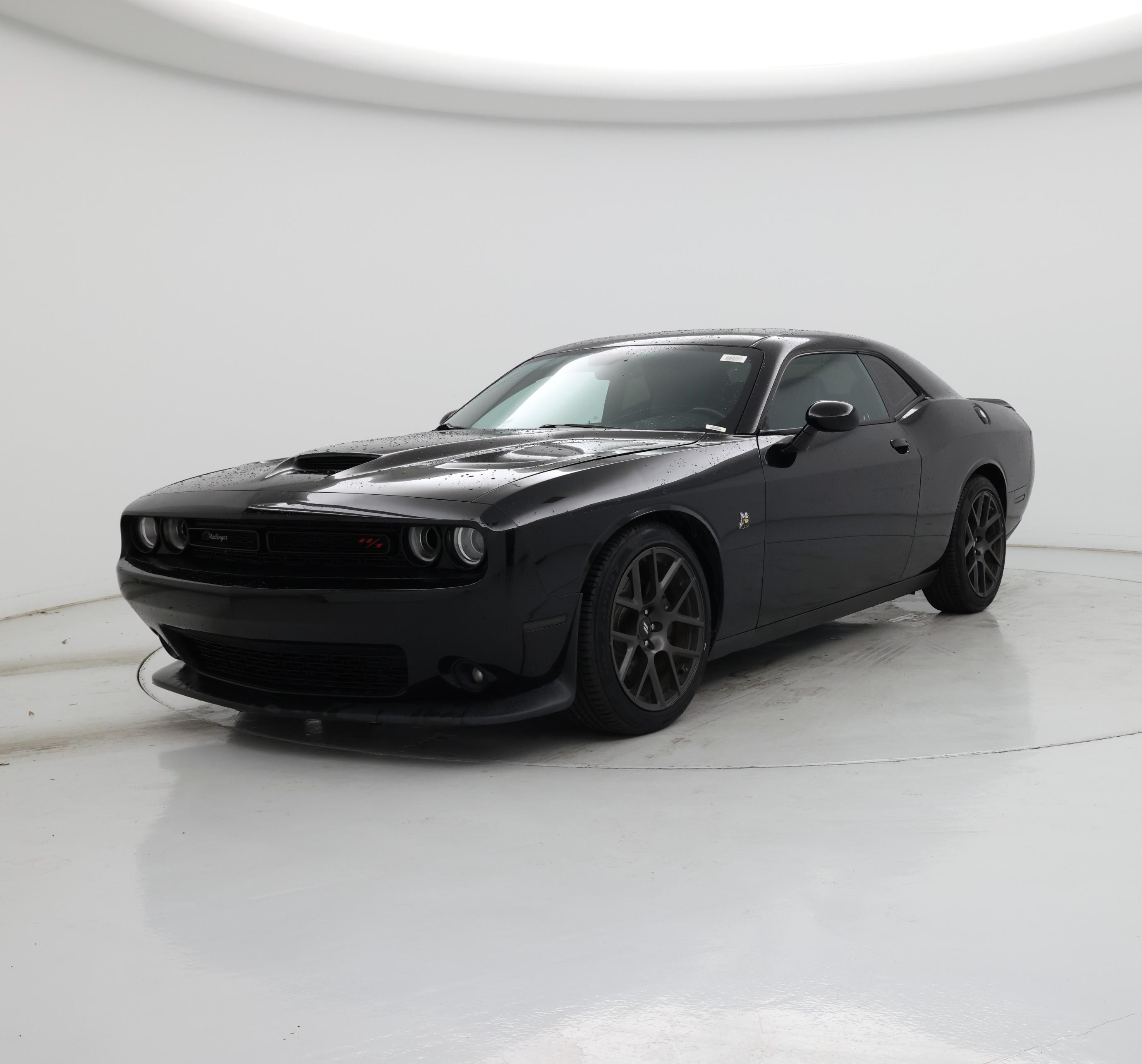 Thumbnail: 2017 Dodge Challenger - 4