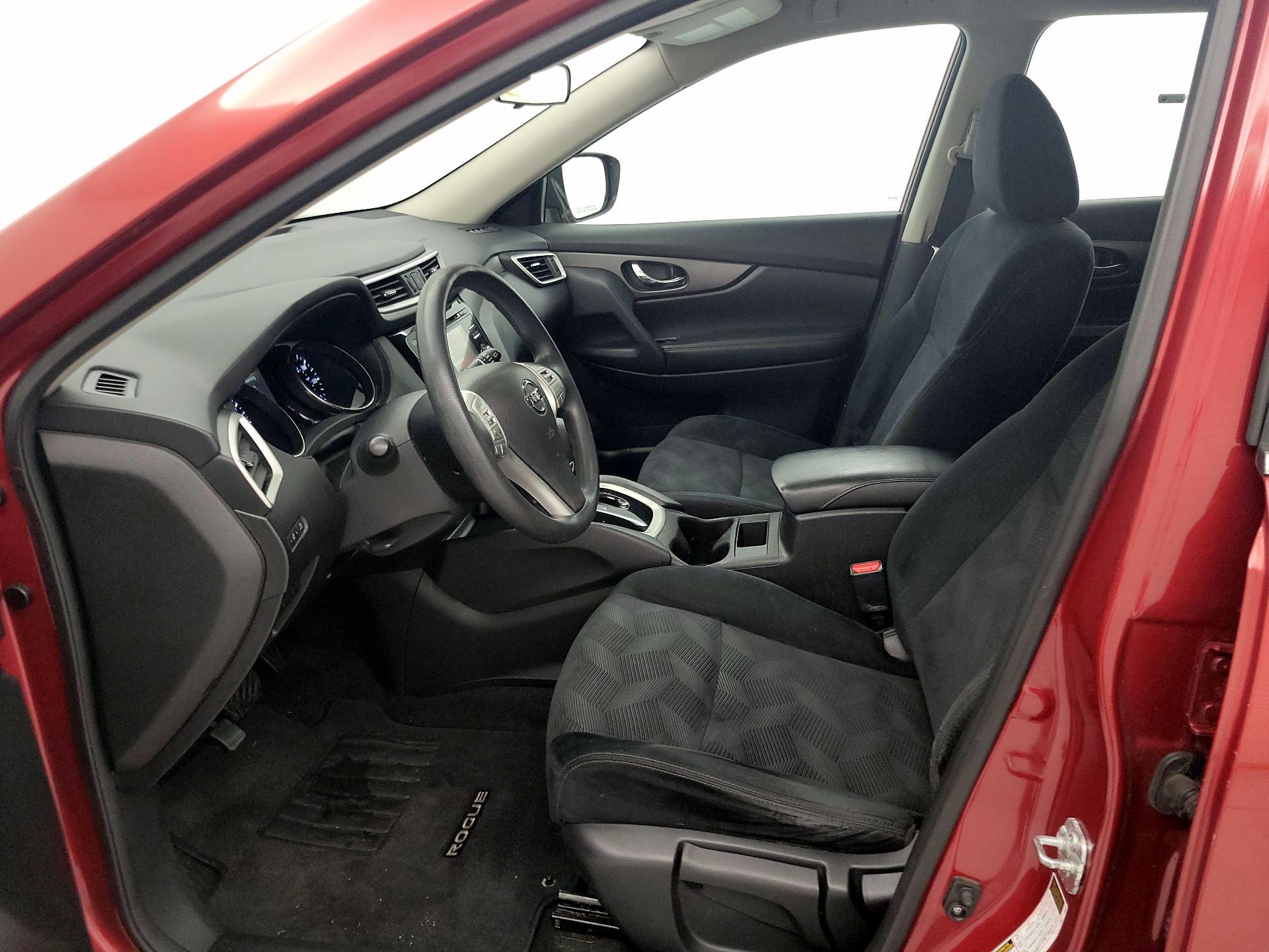 Thumbnail: 2015 Nissan Rogue - 11