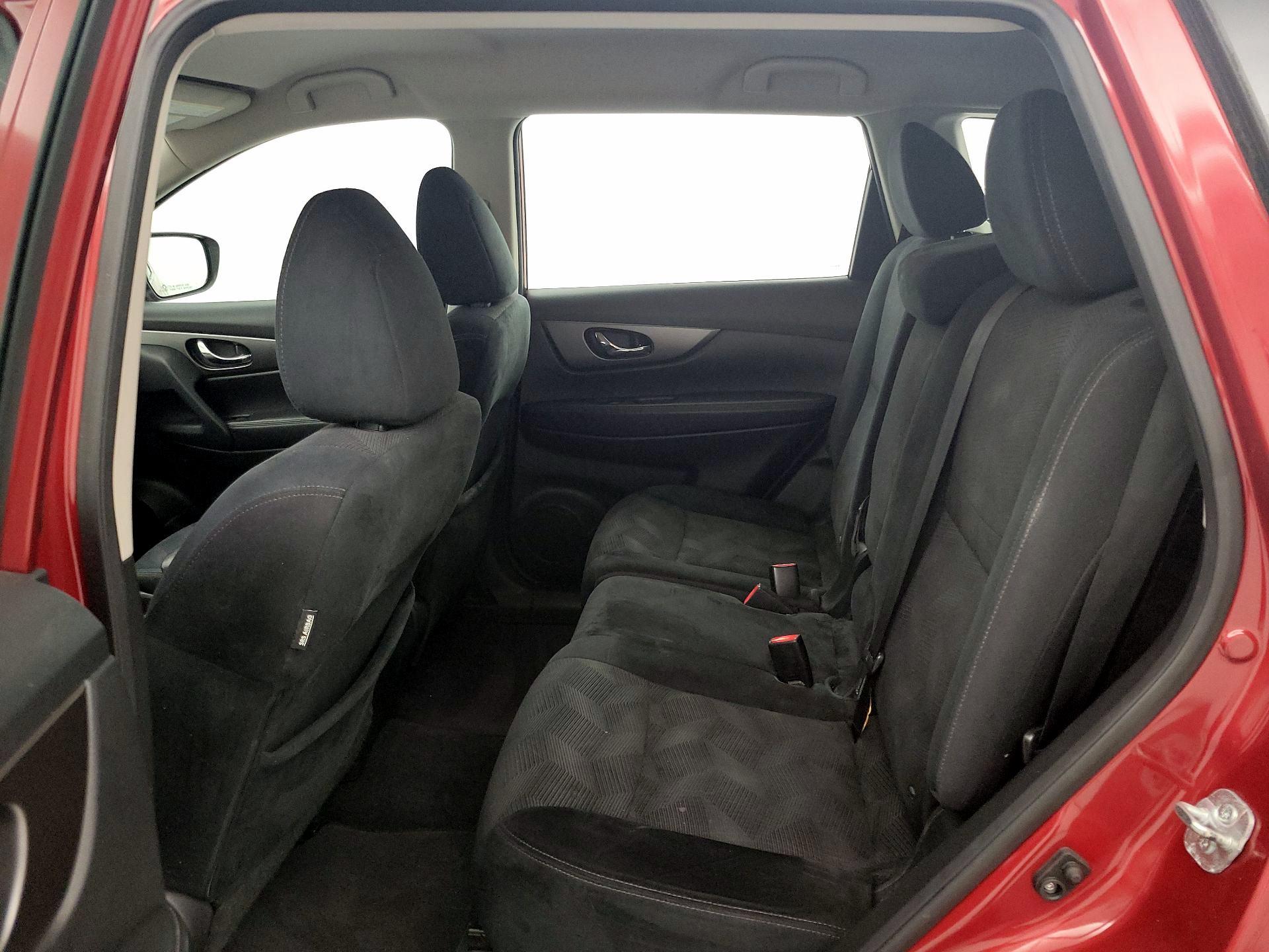 Thumbnail: 2015 Nissan Rogue - 19