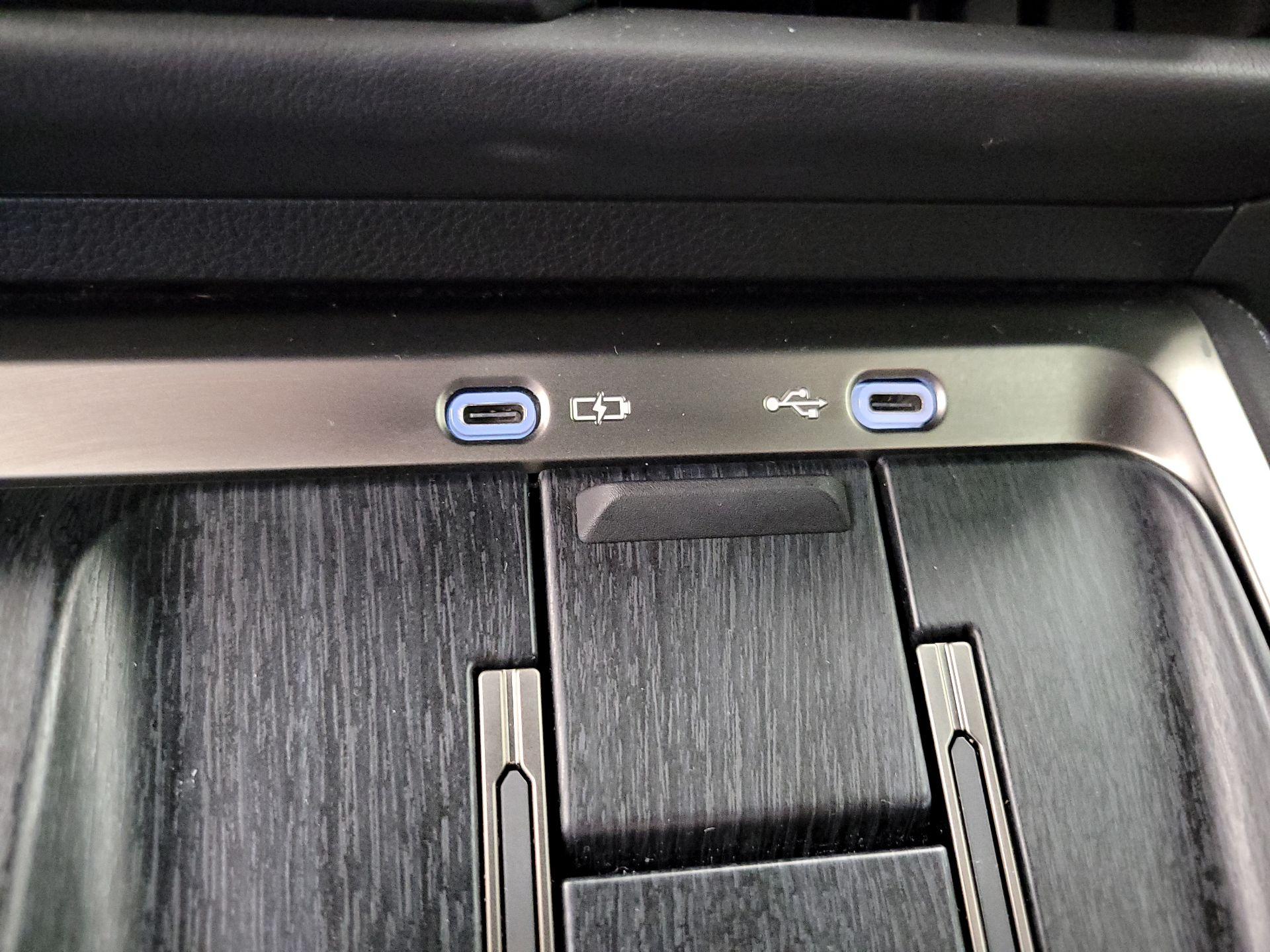 Thumbnail: 2024 Lexus GX - 18