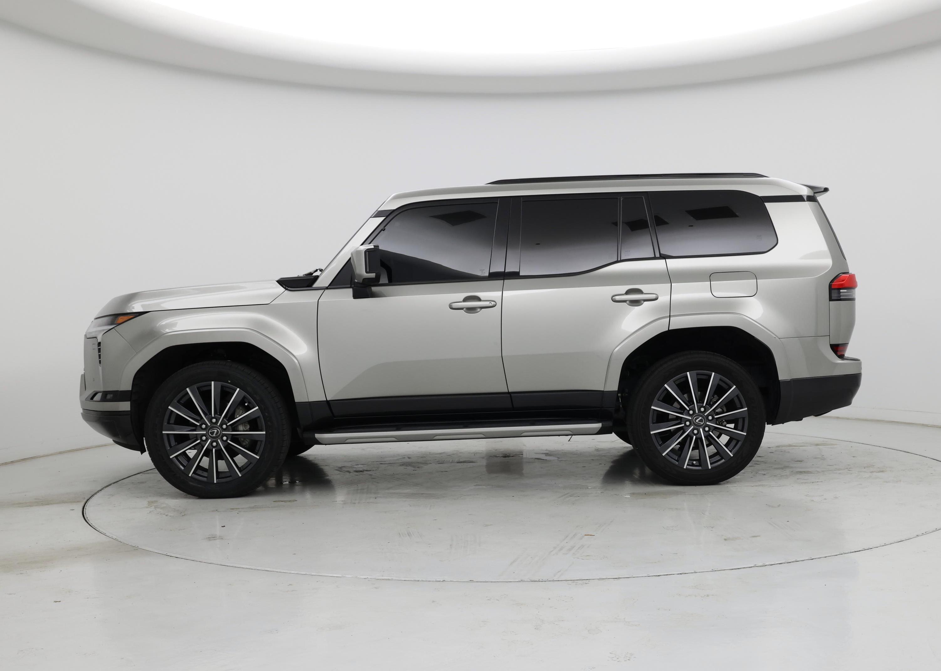 Thumbnail: 2024 Lexus GX - 3