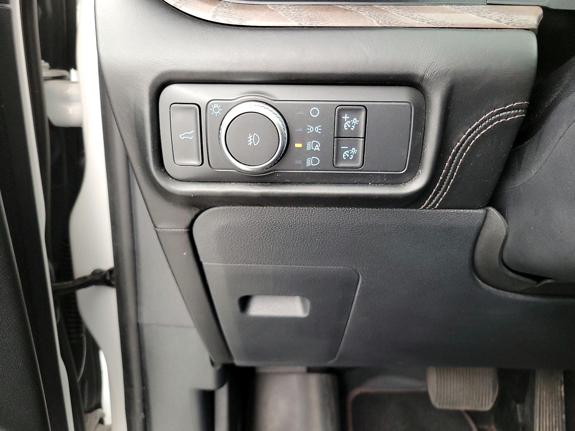 Thumbnail: 2020 Ford Explorer - 13