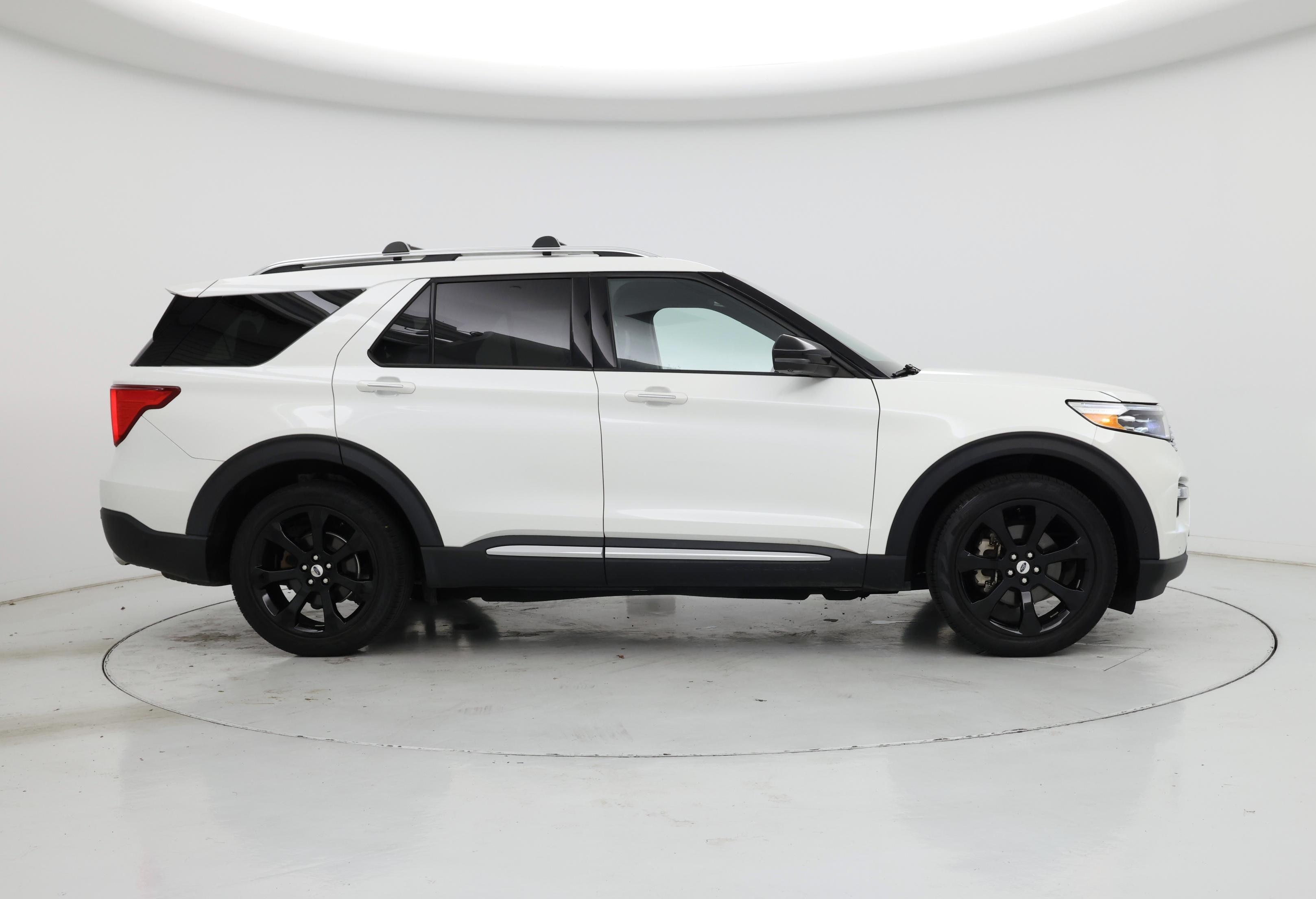 Thumbnail: 2020 Ford Explorer - 7
