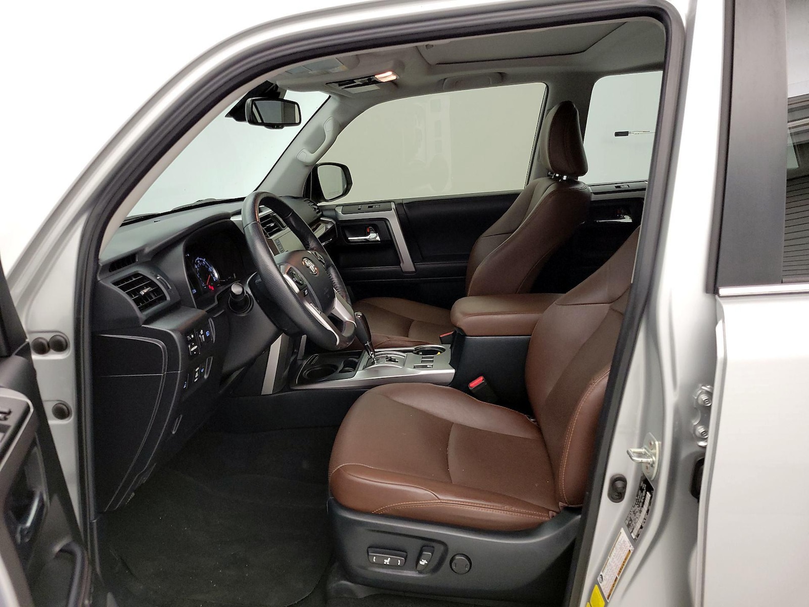 2024 Toyota 4Runner Limited - Photo 12