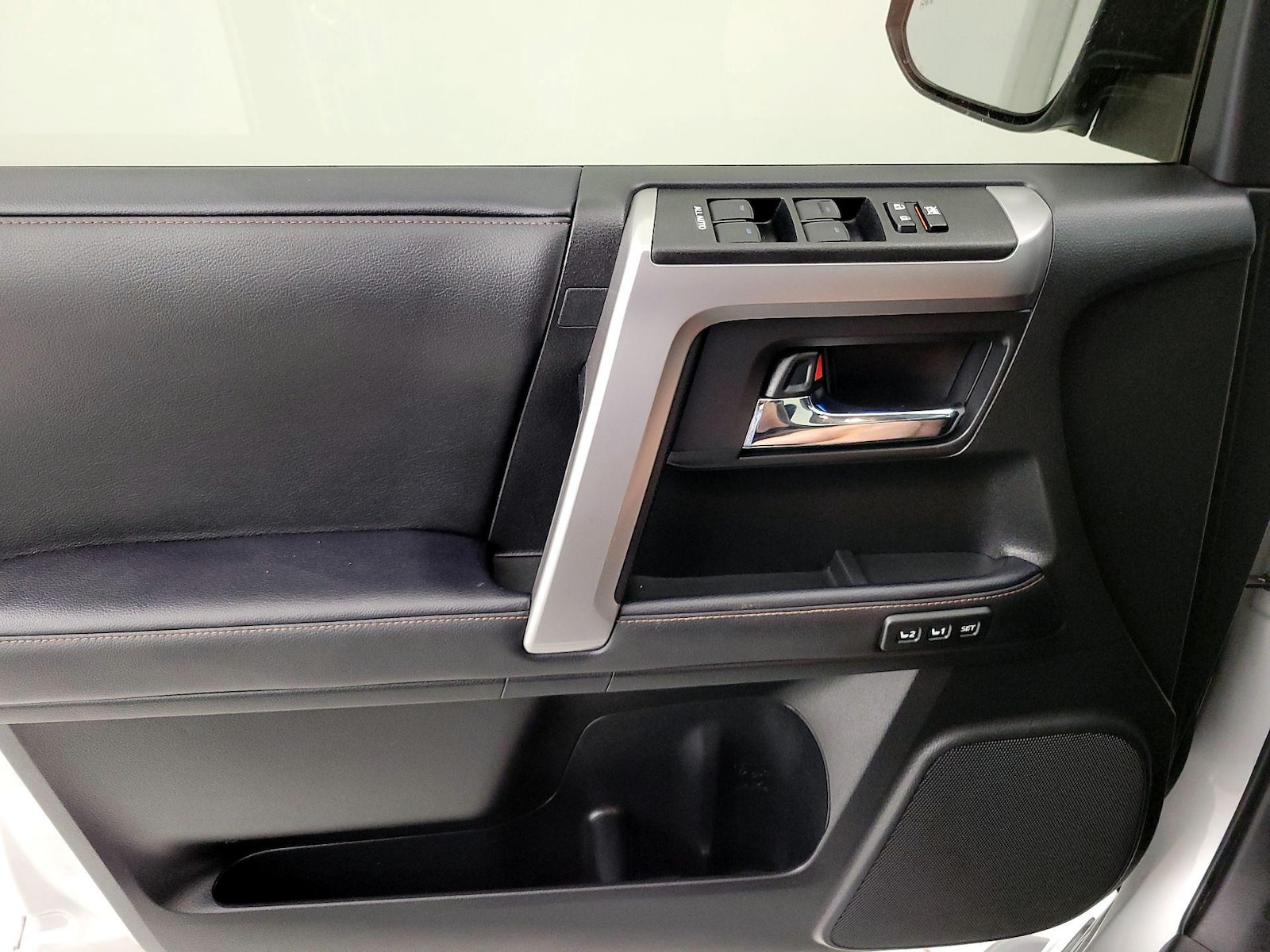 2024 Toyota 4Runner Limited - Photo 13