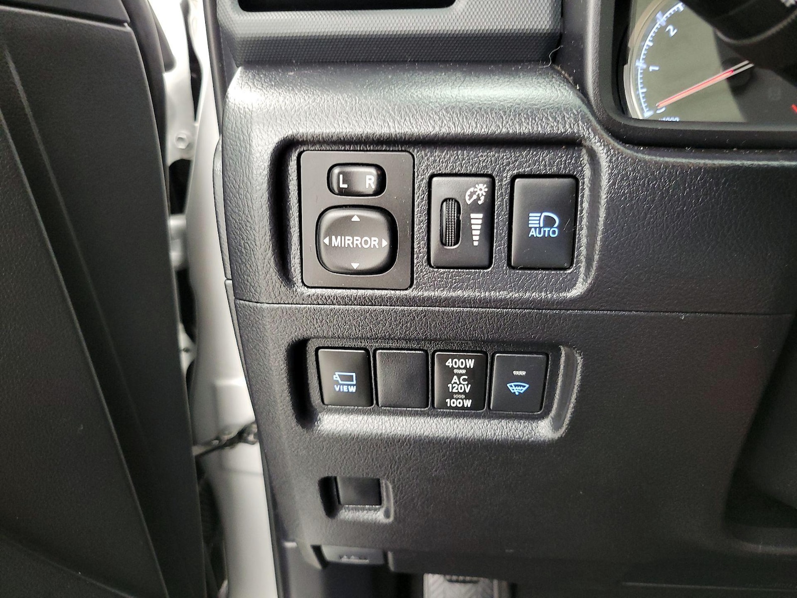 2024 Toyota 4Runner Limited - Photo 14