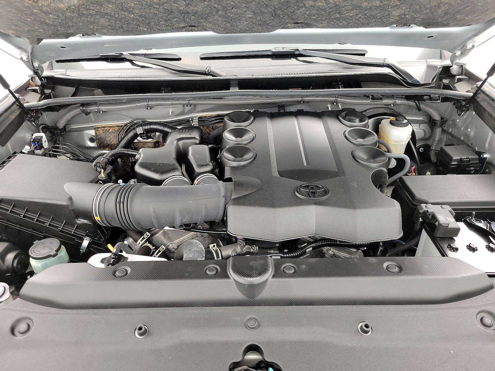 2024 Toyota 4Runner Limited - Photo 25