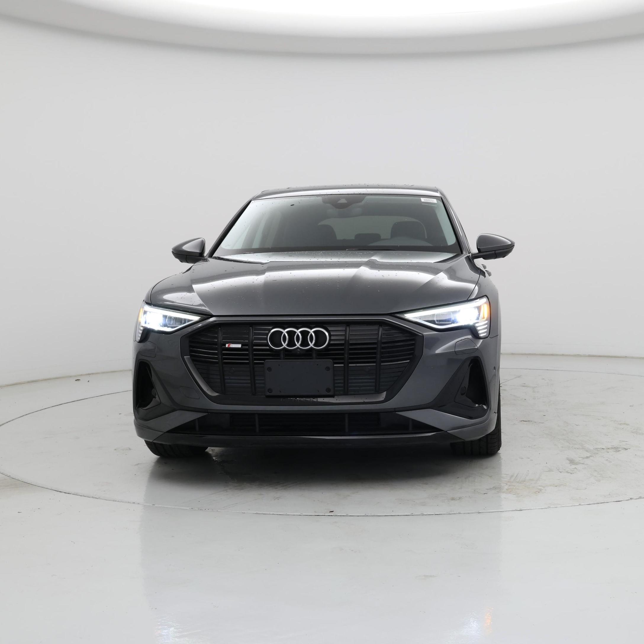 Thumbnail: 2021 Audi e-tron S - 5