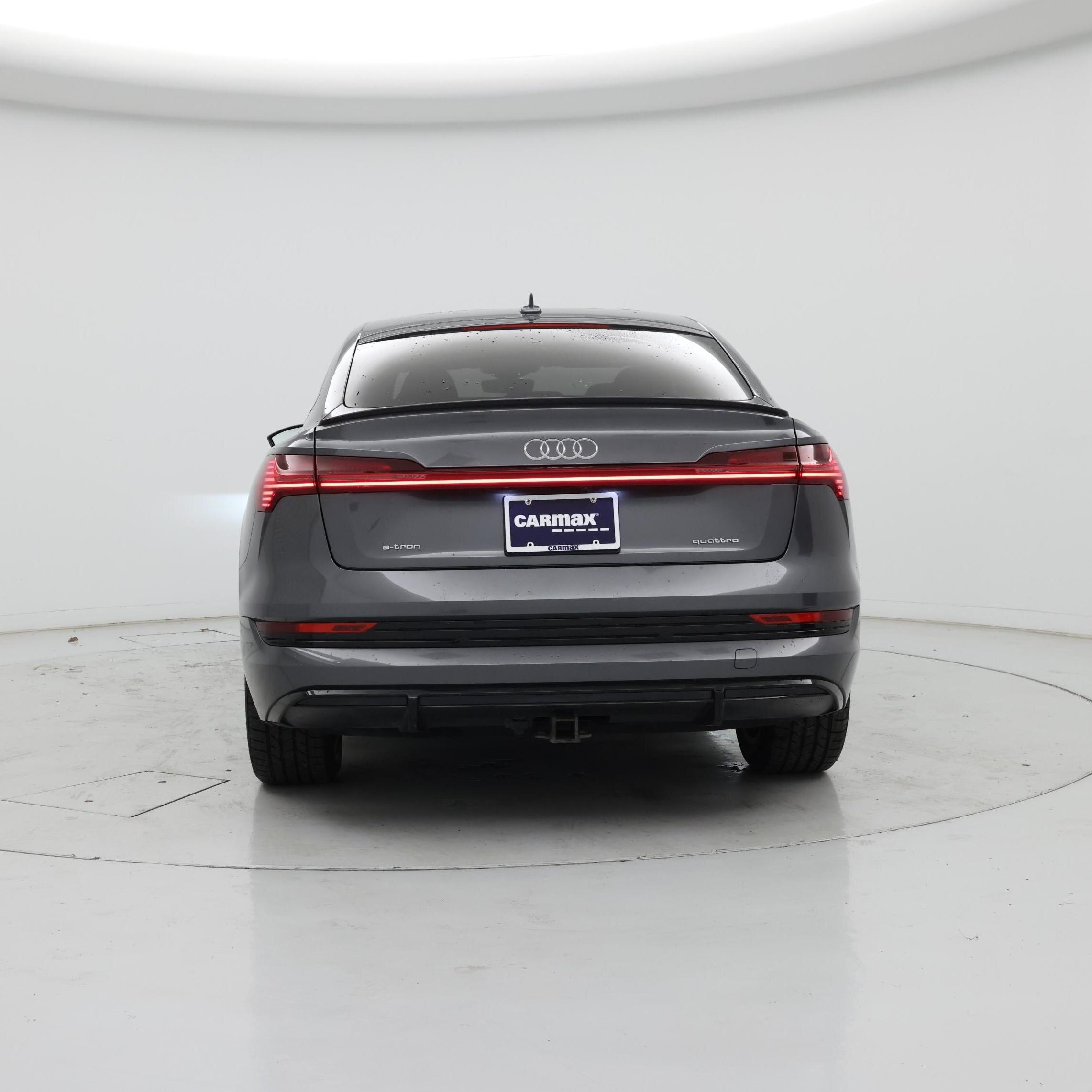 Thumbnail: 2021 Audi e-tron S - 6