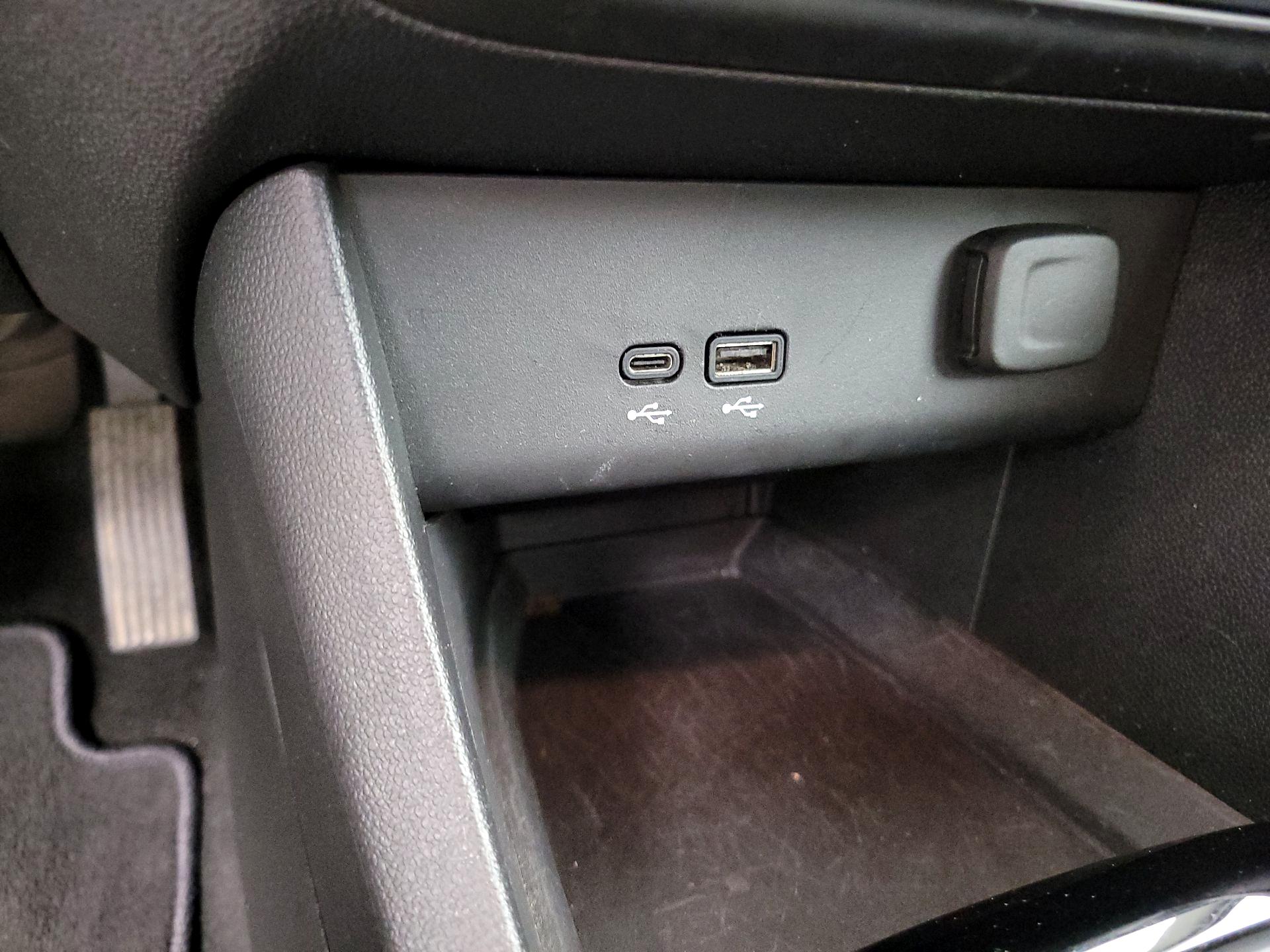 Thumbnail: 2024 Buick Encore GX - 18