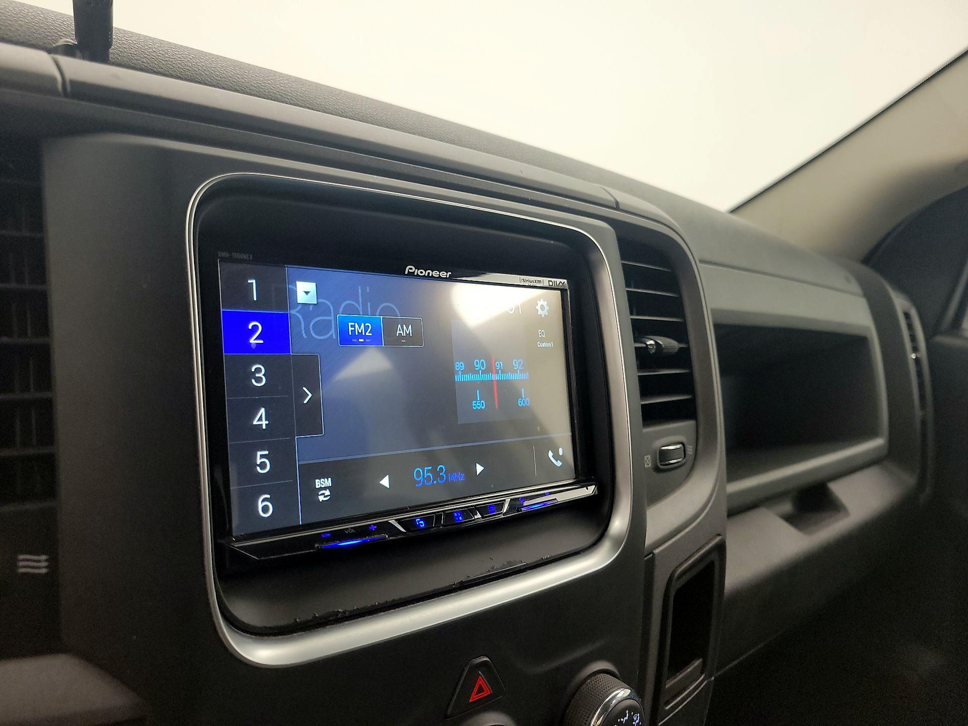 Thumbnail: 2019 RAM 1500 Classic - 14